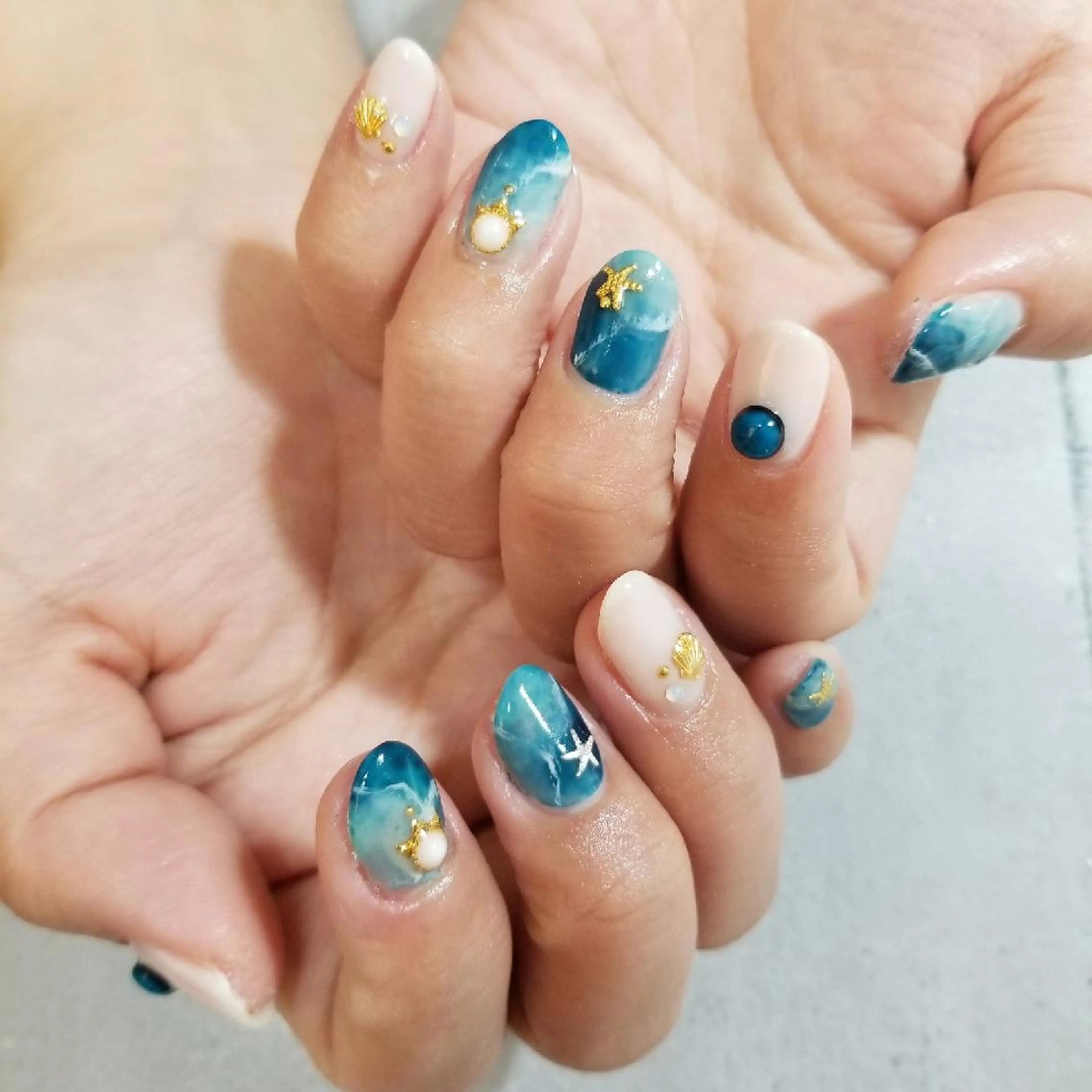 ネイル アートネイル nailatelier nijiiro.所属・nijiiro🌈 サトウのネイルデザイン