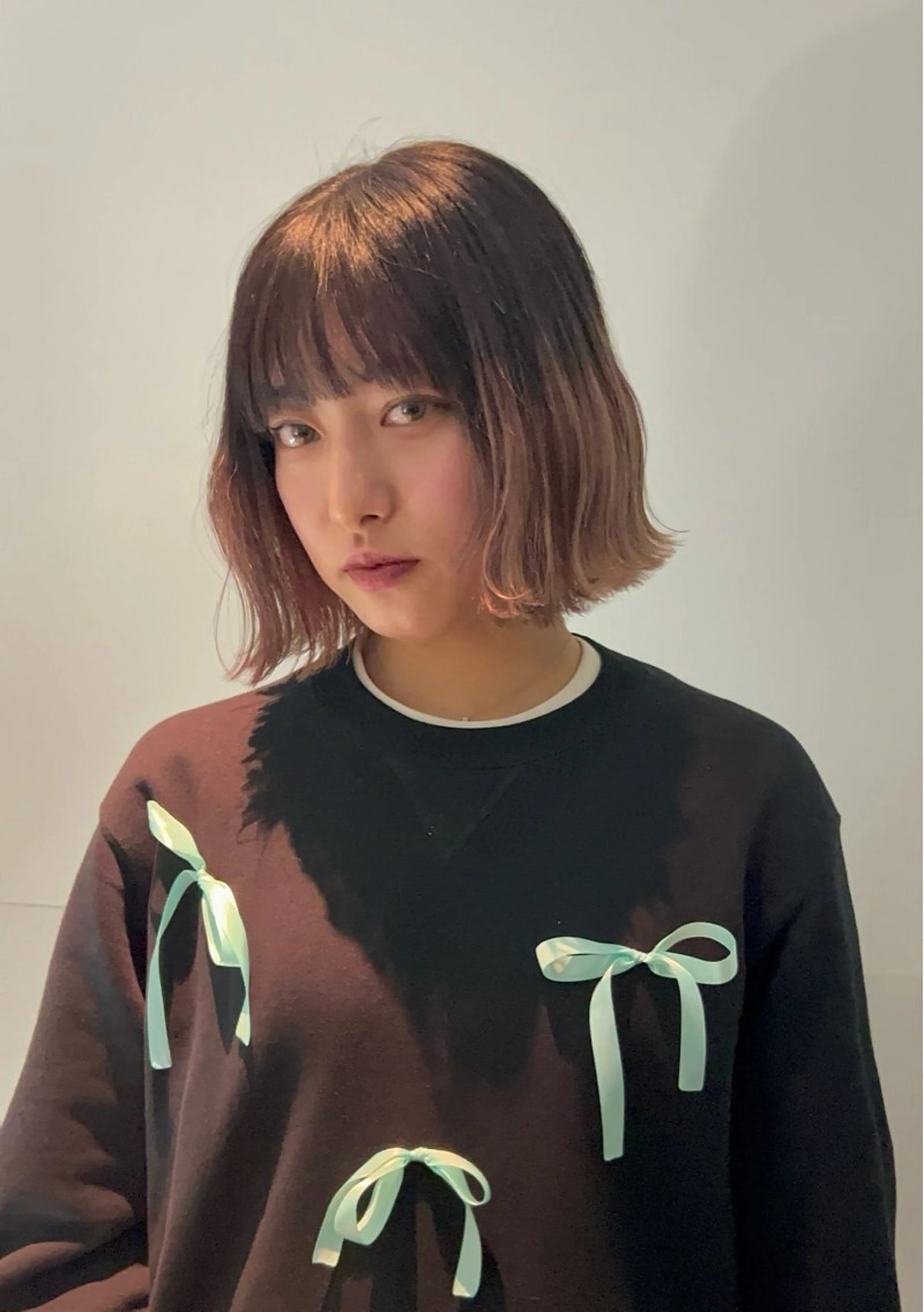 ミディアム カラー ヘアカラー トリートメント カットモデル/ ハイトーン/ゆうあのヘアスタイル