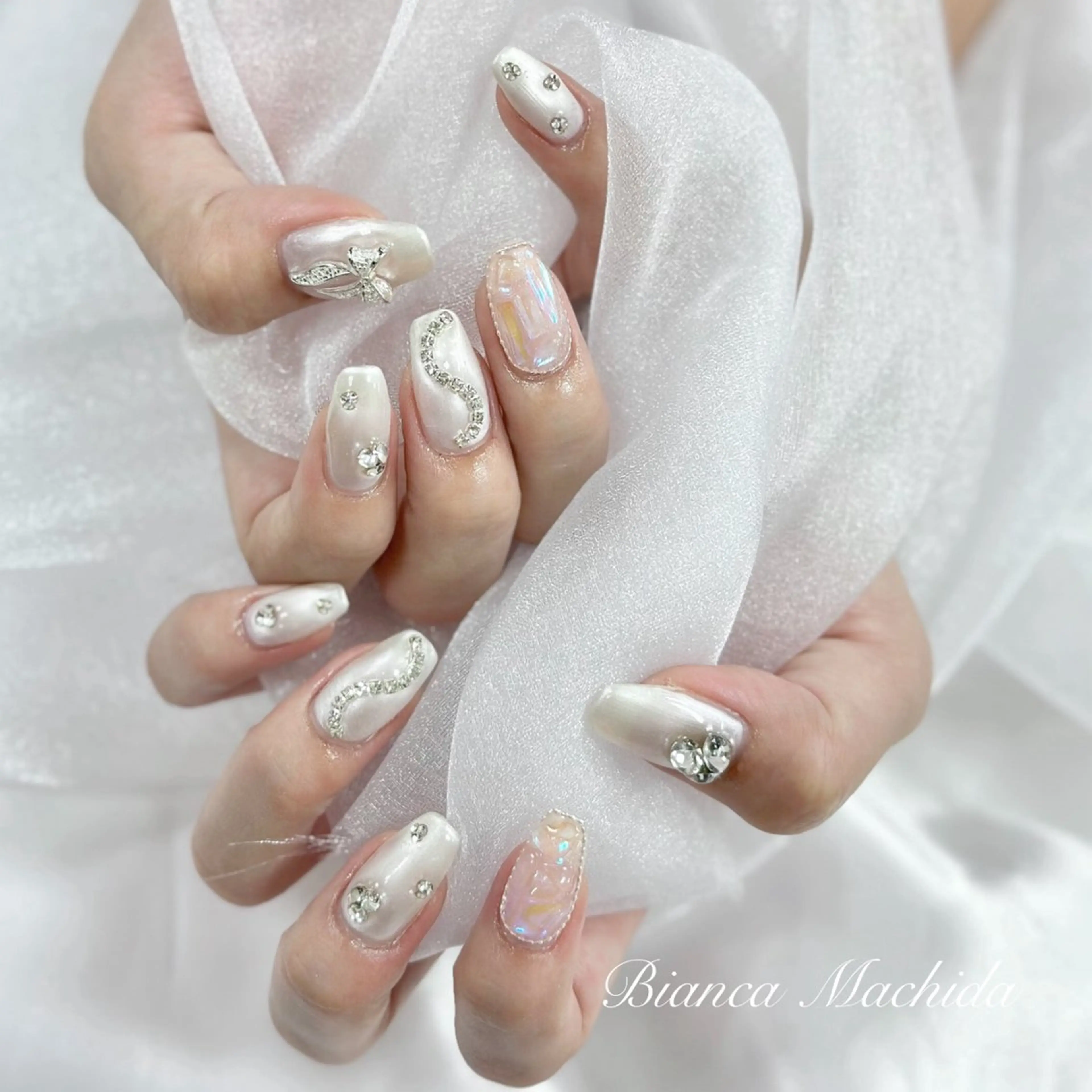 ネイル 持ち込み ハンドネイル Bianca👼🏻 OIKAWAのネイルデザイン