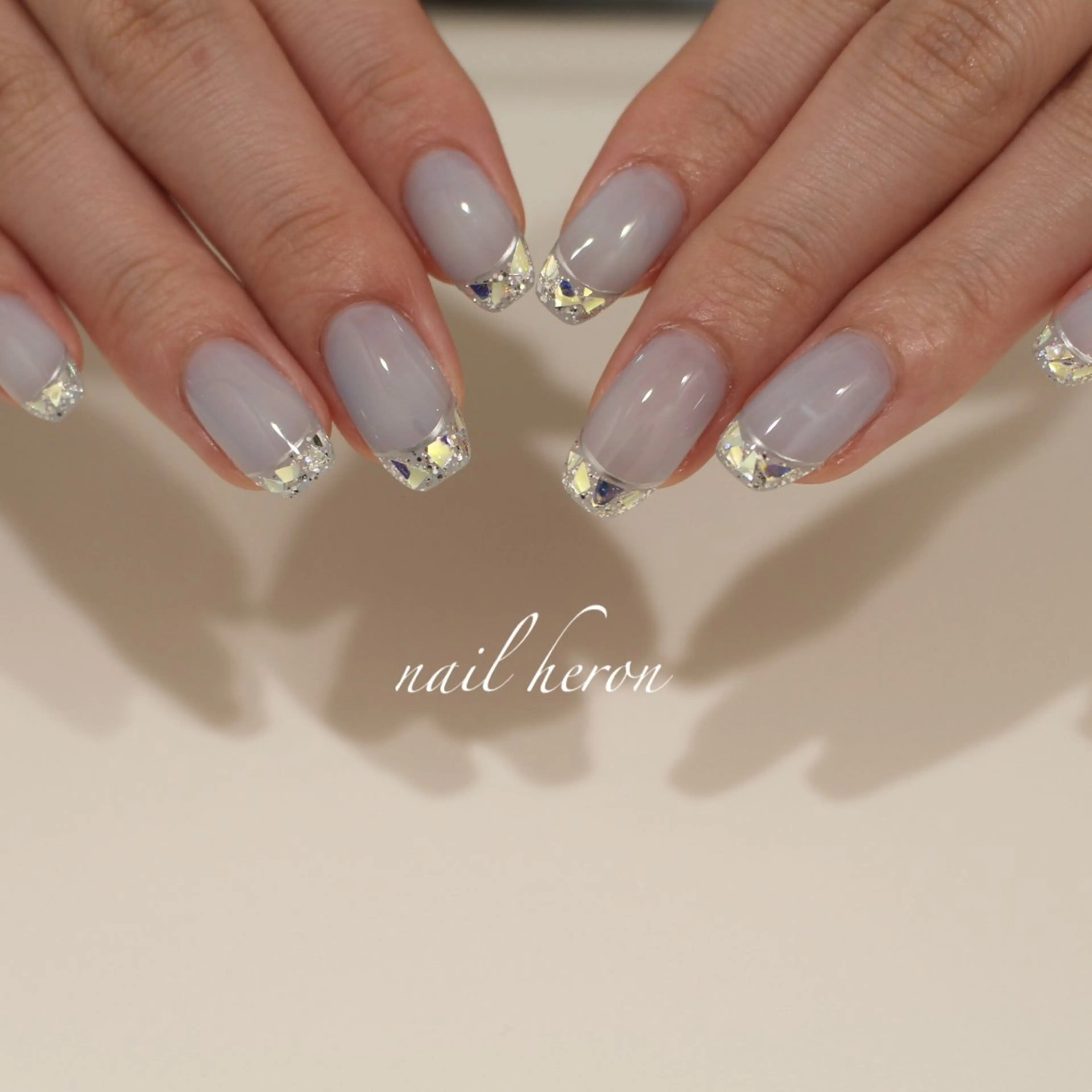 ネイル フレンチネイル ガラスフレンチ ハンドネイル nail heron所属・saki_ nail heronのネイルデザイン