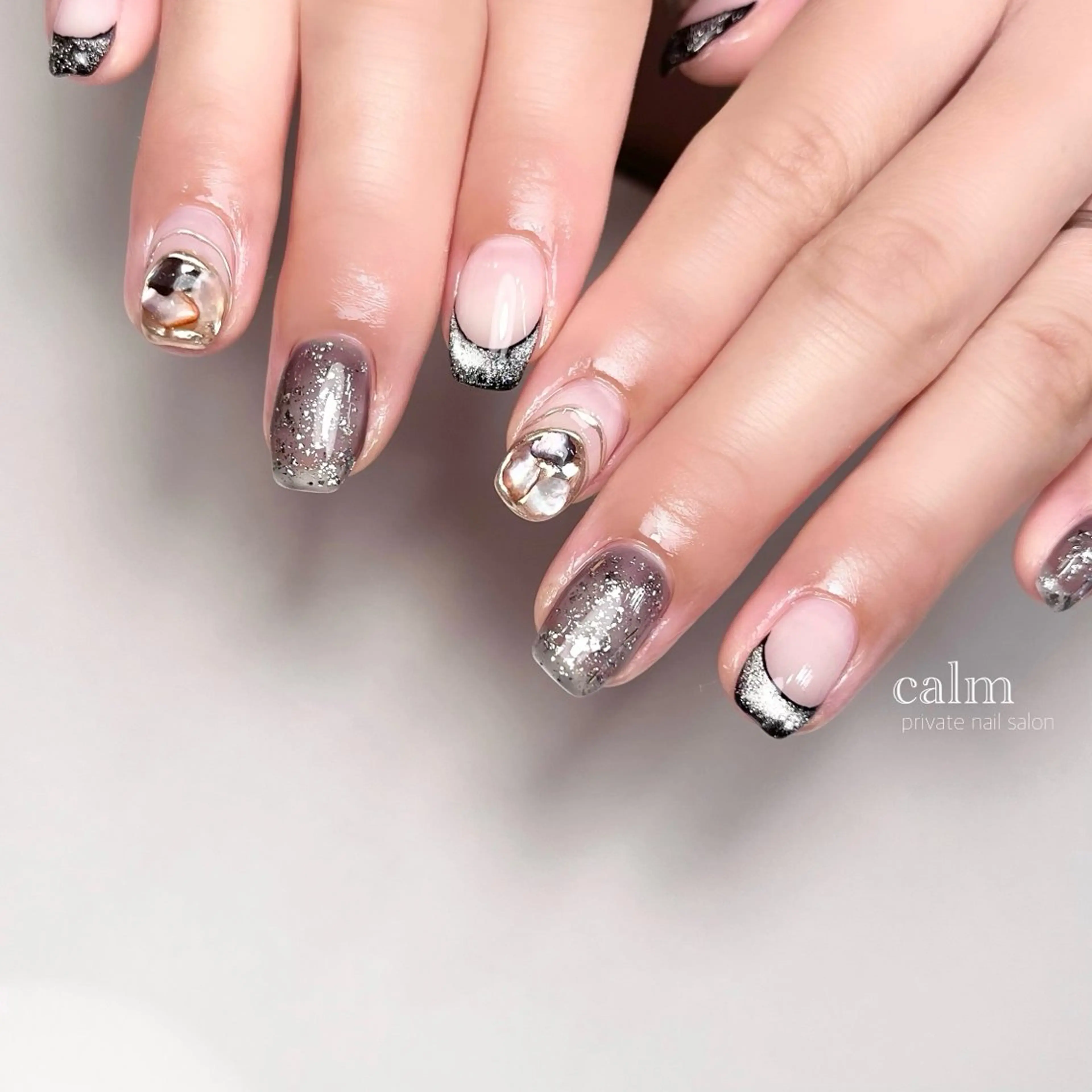 ネイル ハンドネイル calm 〔ｶｰﾑ〕のネイルデザイン