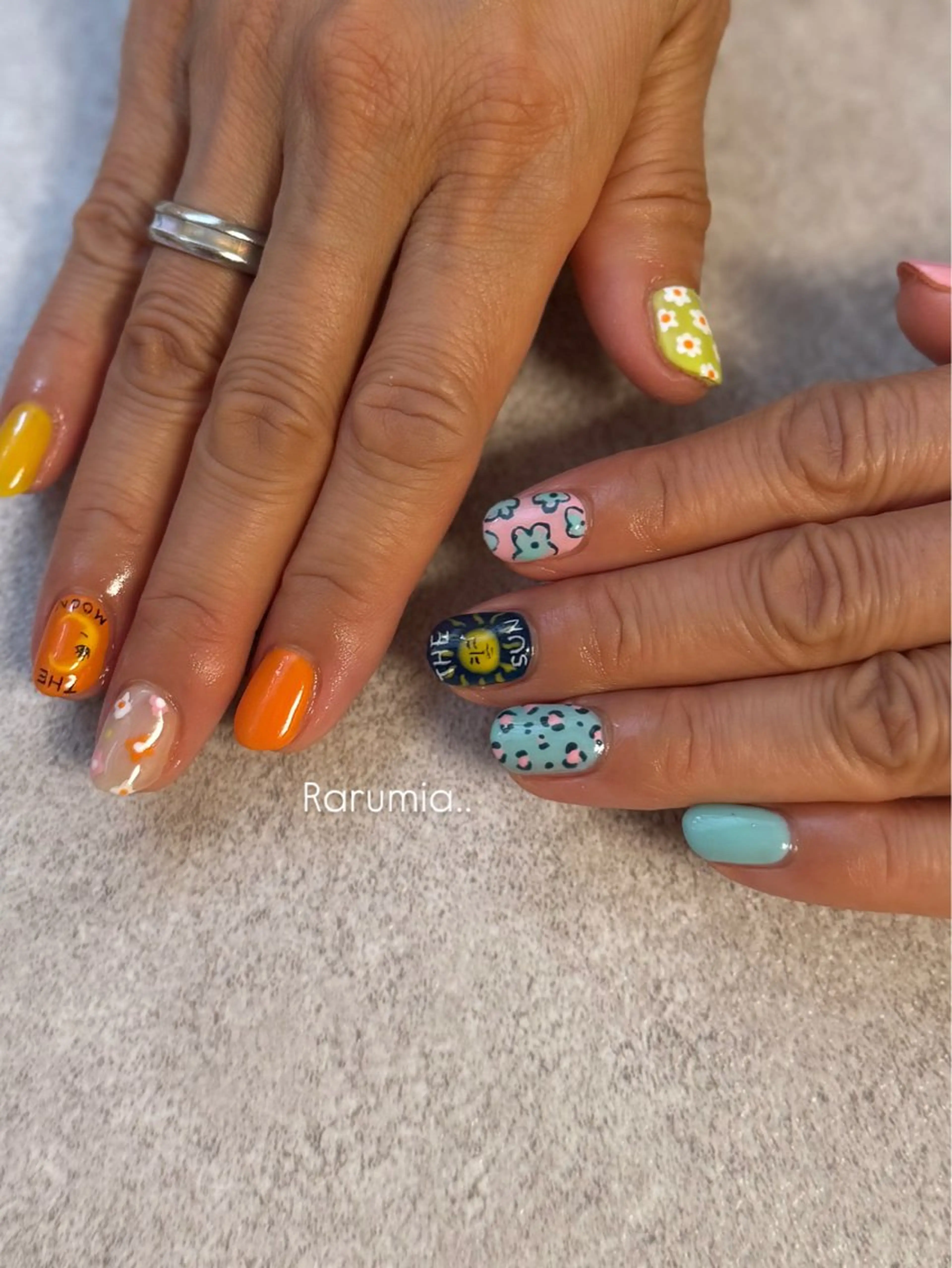 ネイル 空きは直接 お問い合わせ下さいのネイルデザイン