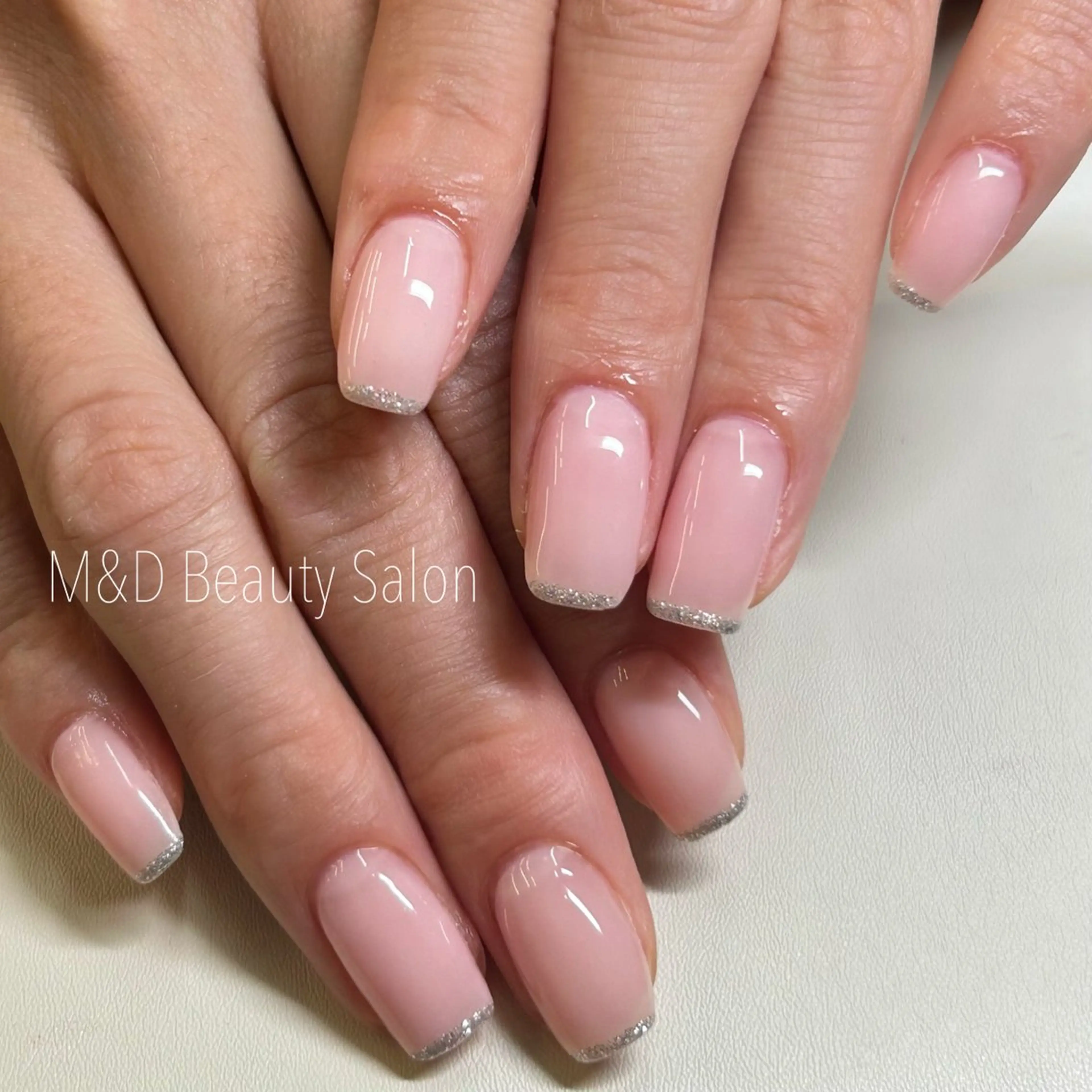 ネイル M&D Beauty Salon 銀座店所属・M&D銀座 AYAのネイルデザイン