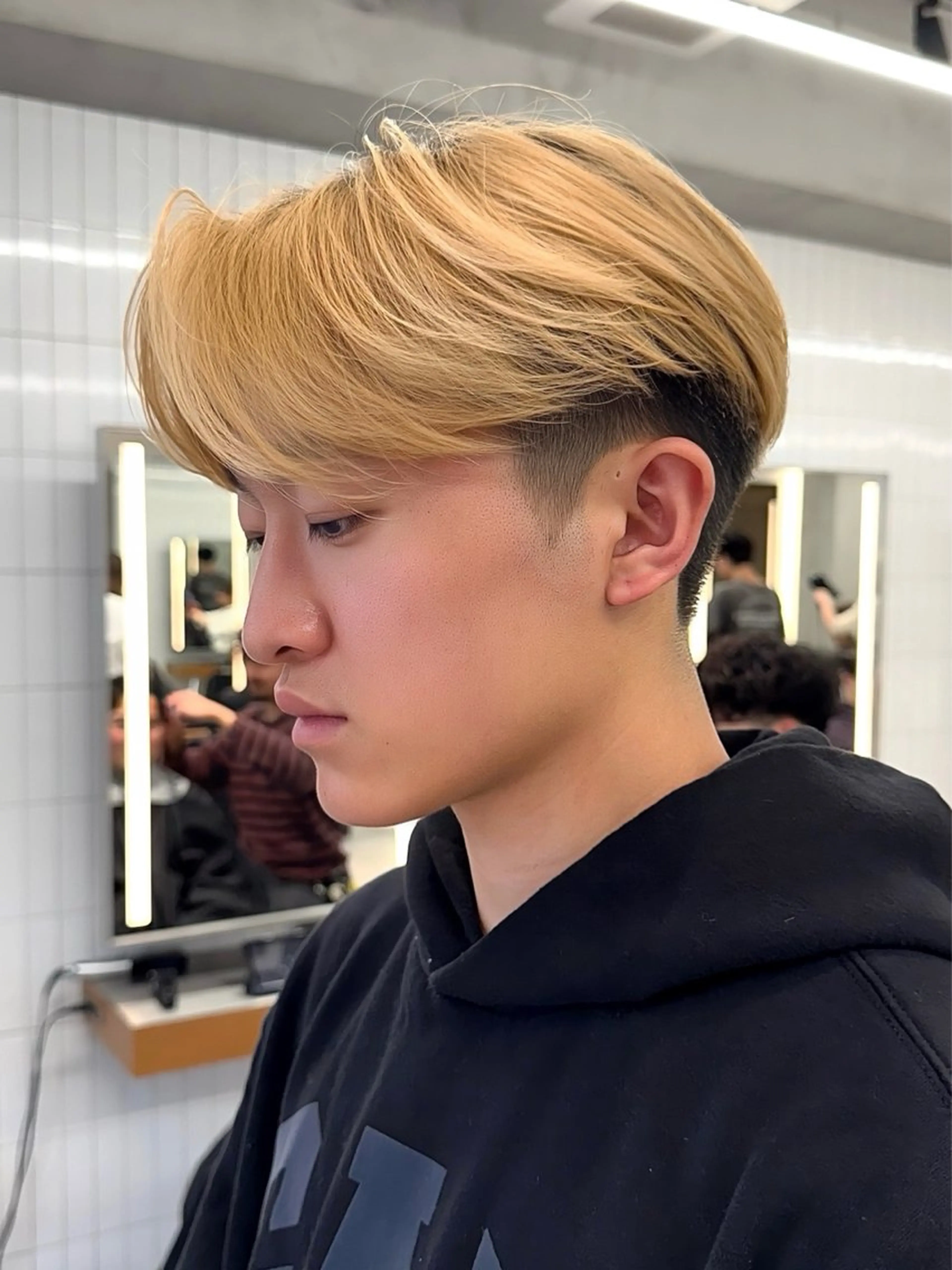 メンズ 似合わせカット/ ハイトーン/aoiのヘアスタイル