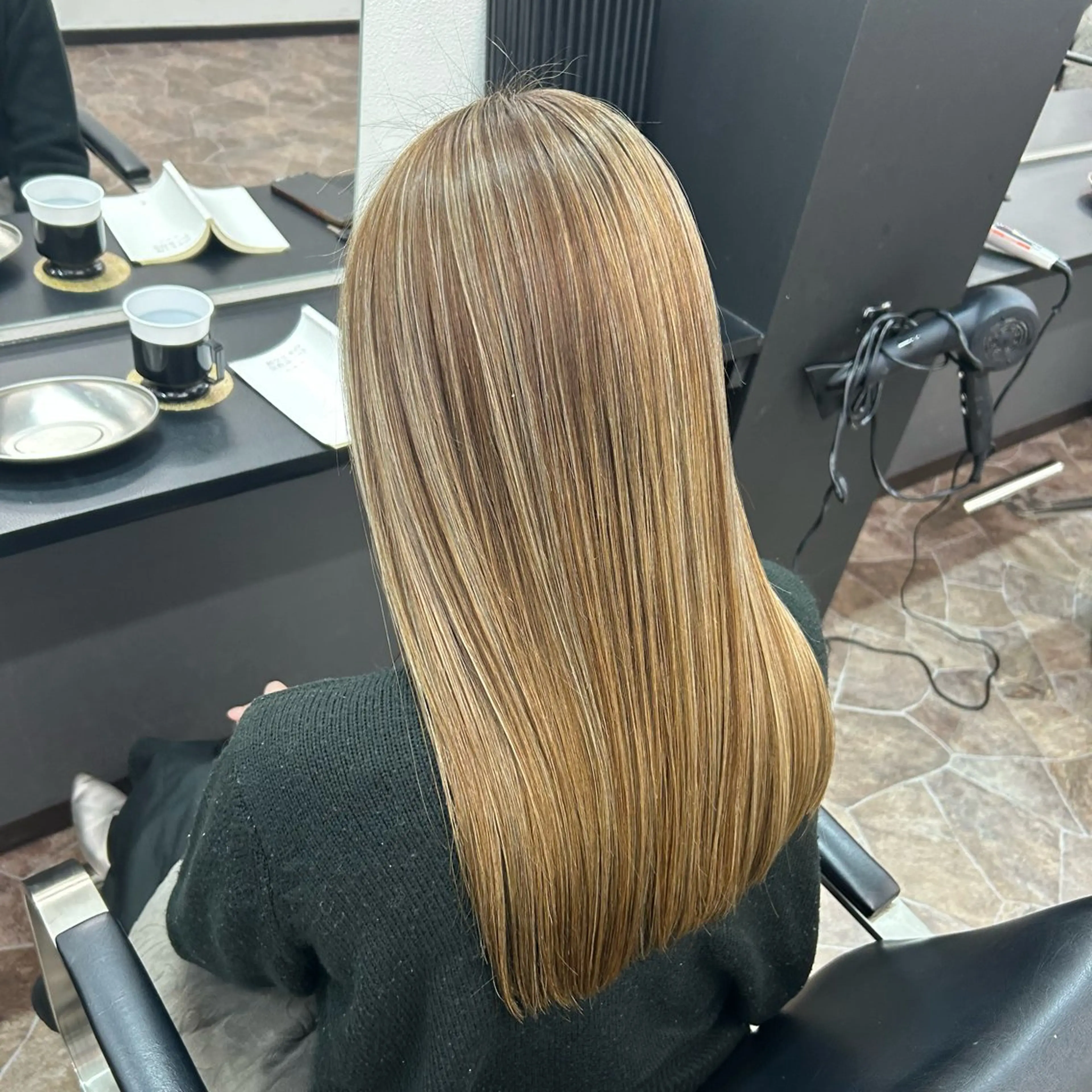 ロング カラー ベージュカラー ハイライトカラー 外国人風カラー ハイライト COEUR🧡 山下　優花のヘアスタイル