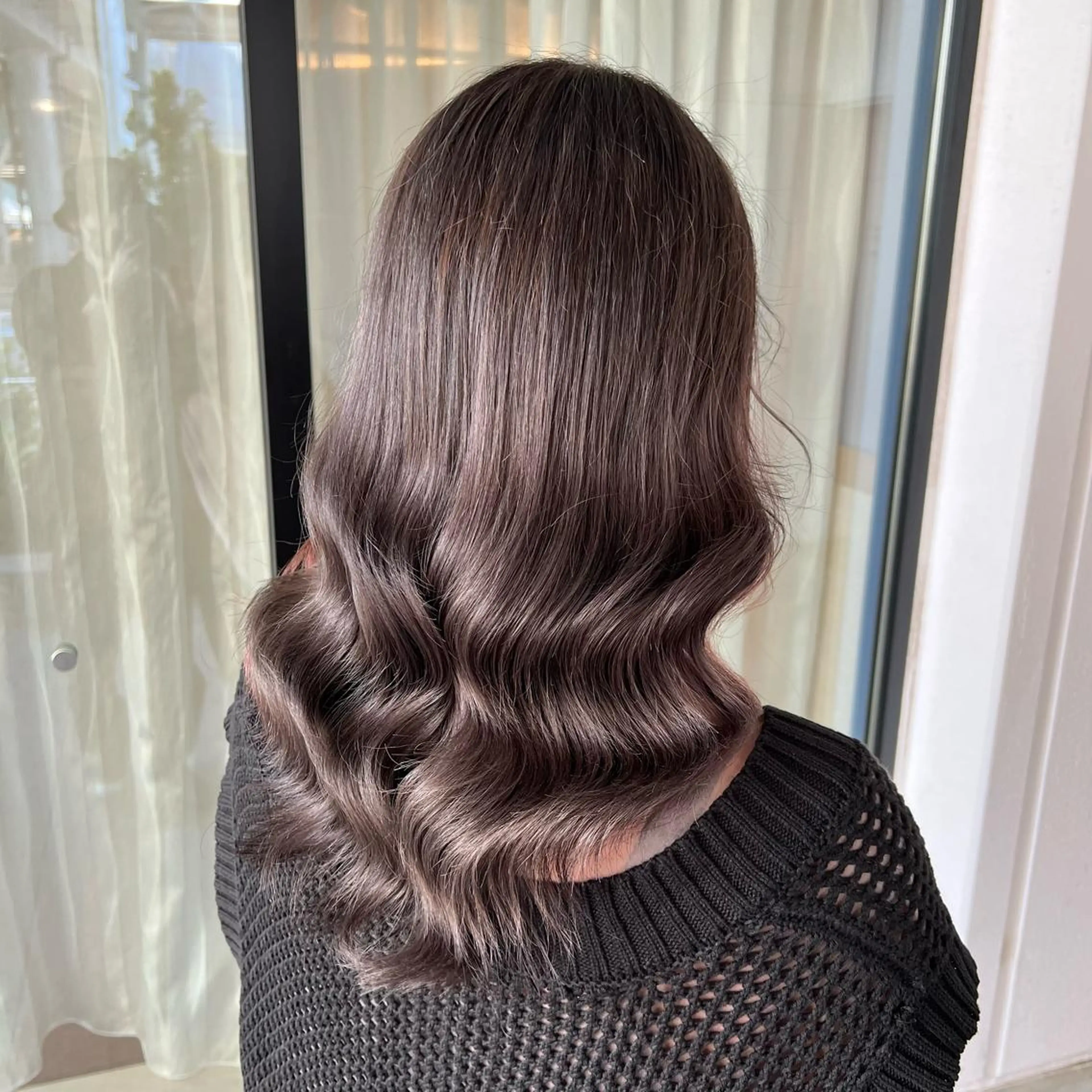 セミロング カラー グレージュ ピンクカラー 中島 直哉のヘアスタイル