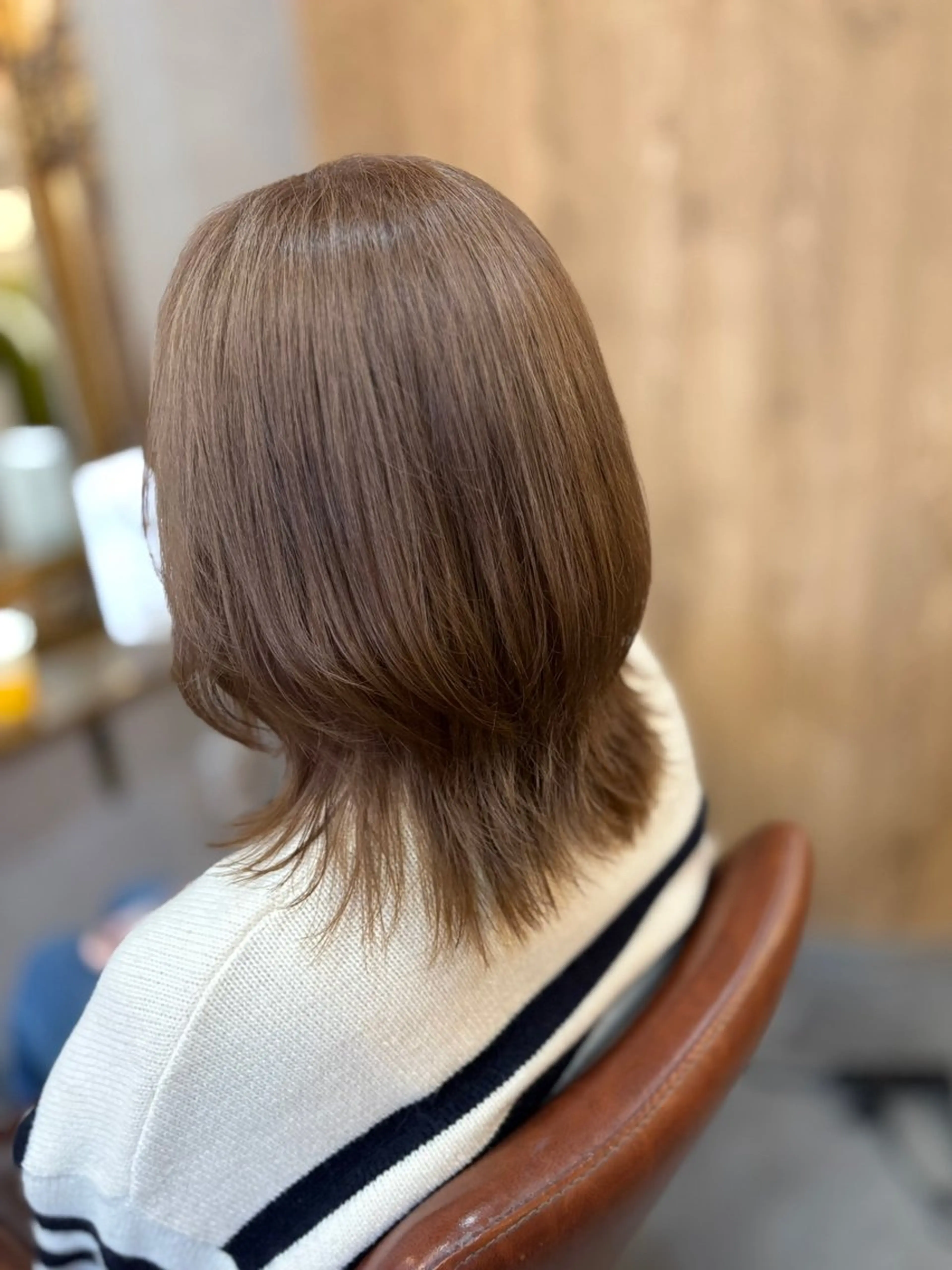 セミロング カラー ブリーチ ナギサ 🐶のヘアスタイル