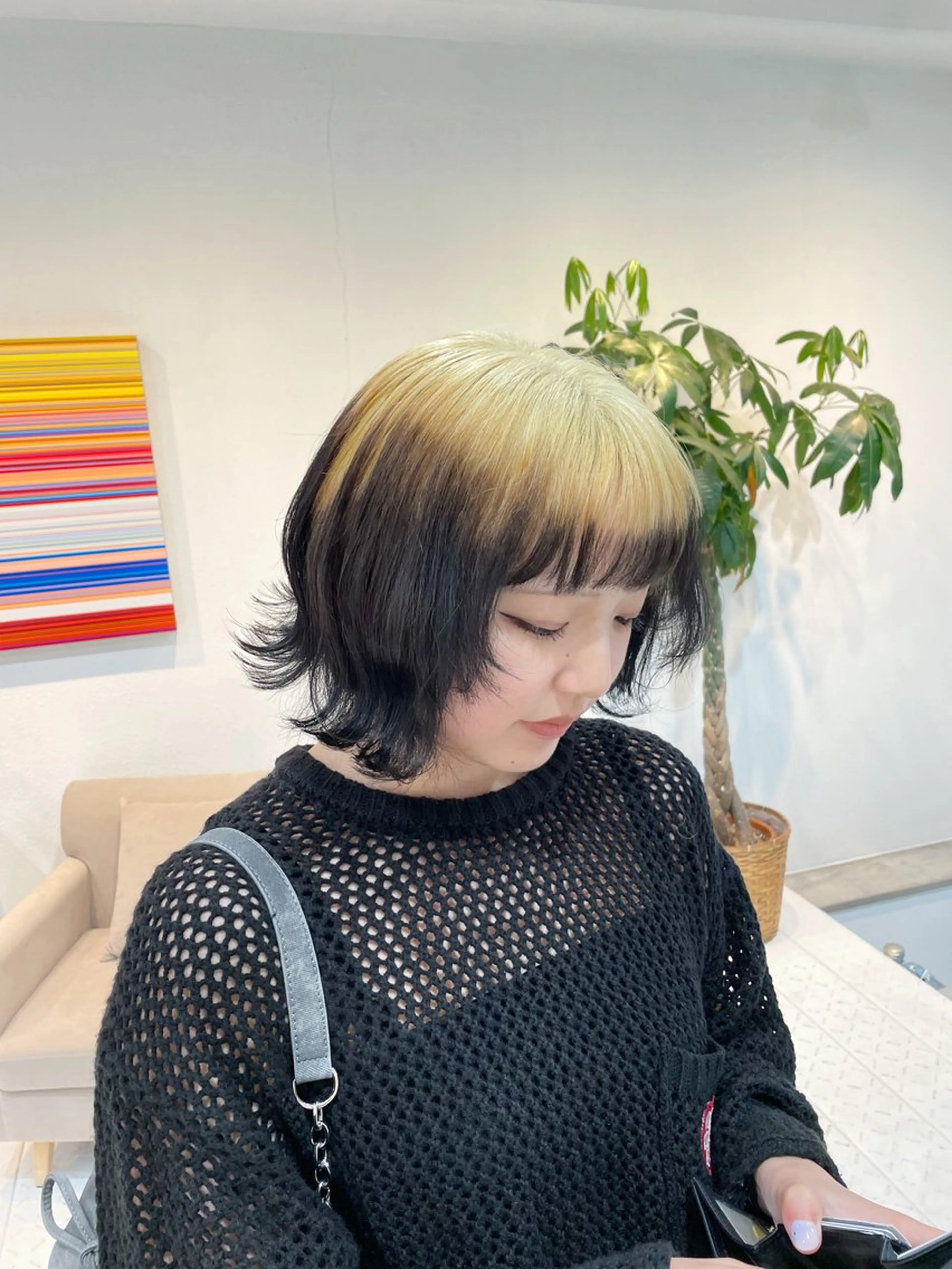 ミディアム カラー 黒髪 ブリーチ 抜きっぱなしブロンド デザインカラー ヘアカラー トリートメント ハイトーン/レイヤー /ケアブリーチ石川治のヘアスタイル