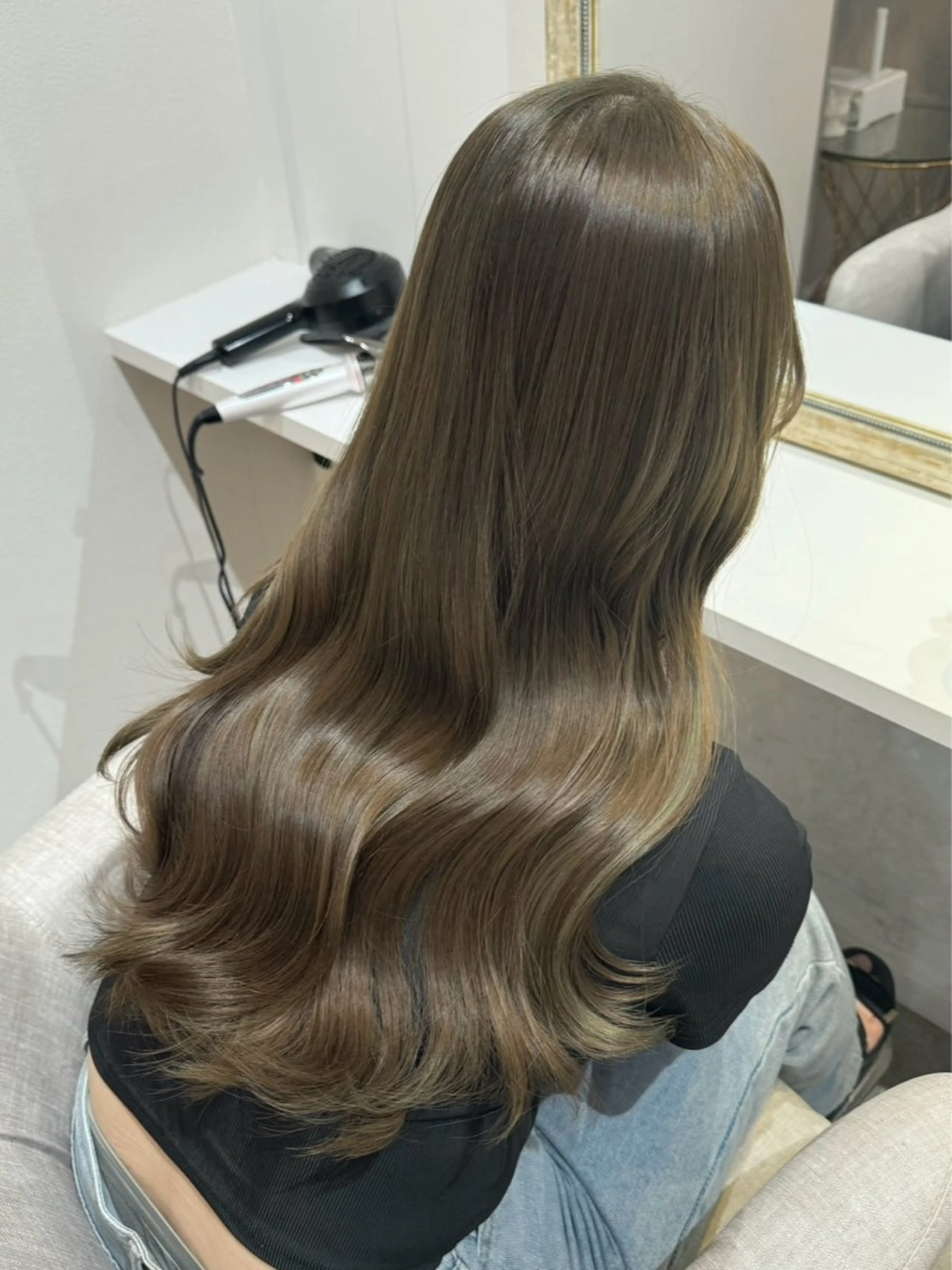 カラー メンズ メンズブリーチ メンズ韓国風 アッシュ アッシュブラウン ベージュカラー カット ヘアカラー トリートメント 赤み無し柔らかカラー 【梅田】madokaのヘアスタイル