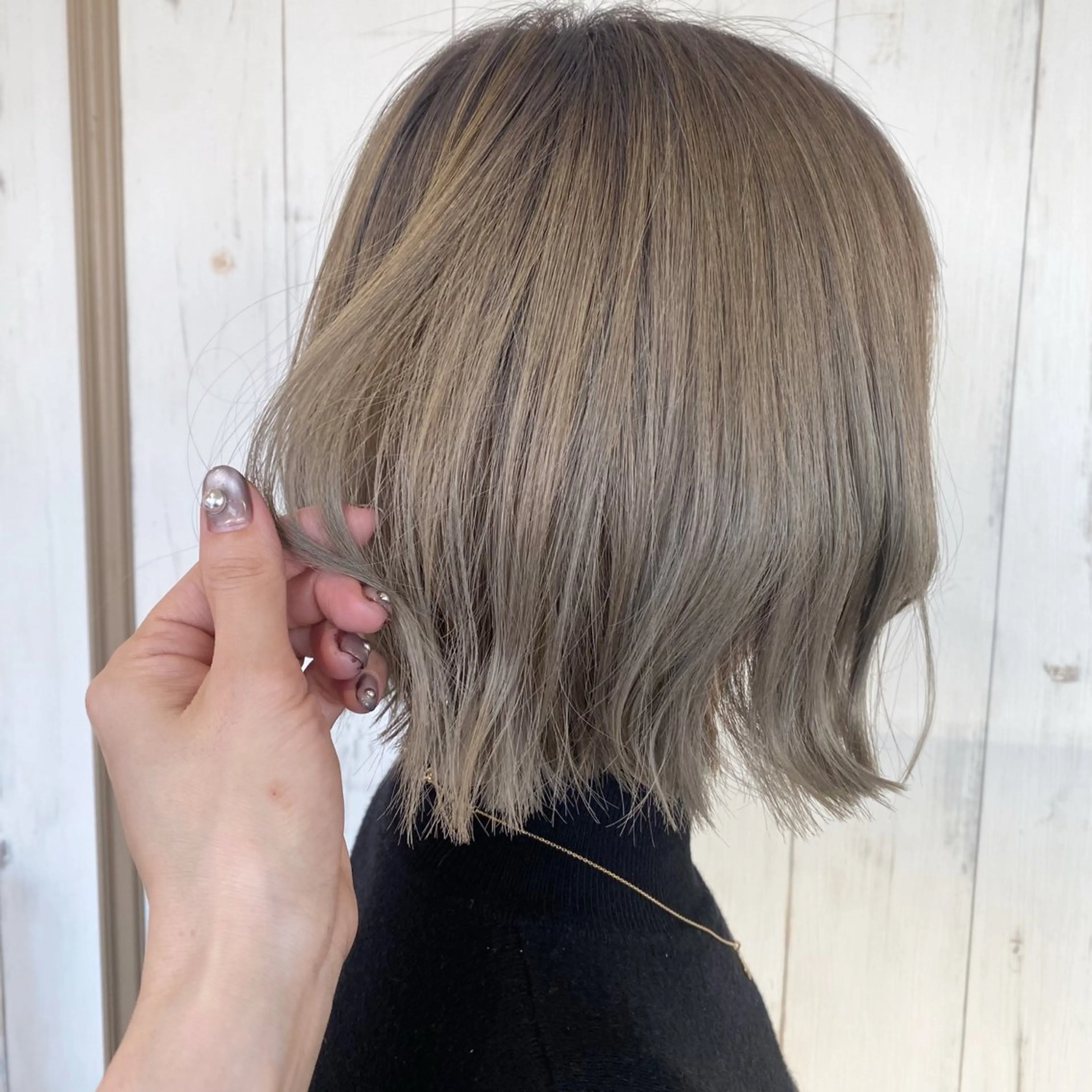 カラー ブリーチ グレージュ ミルクティーグレージュ ase.糸島店所属・UEDA AYAのヘアスタイル