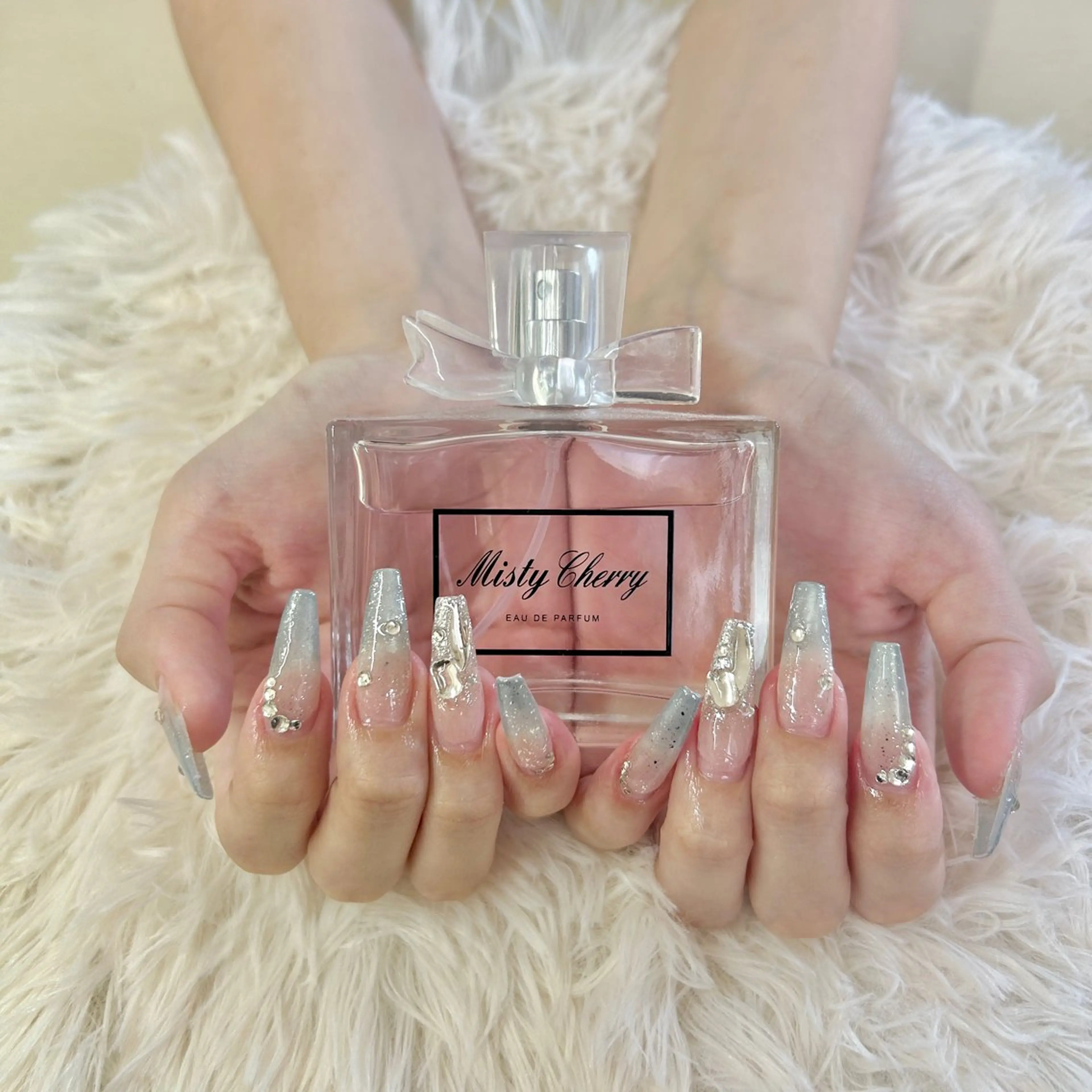 ネイル 水色 マグネットネイル Nana treeのネイルデザイン