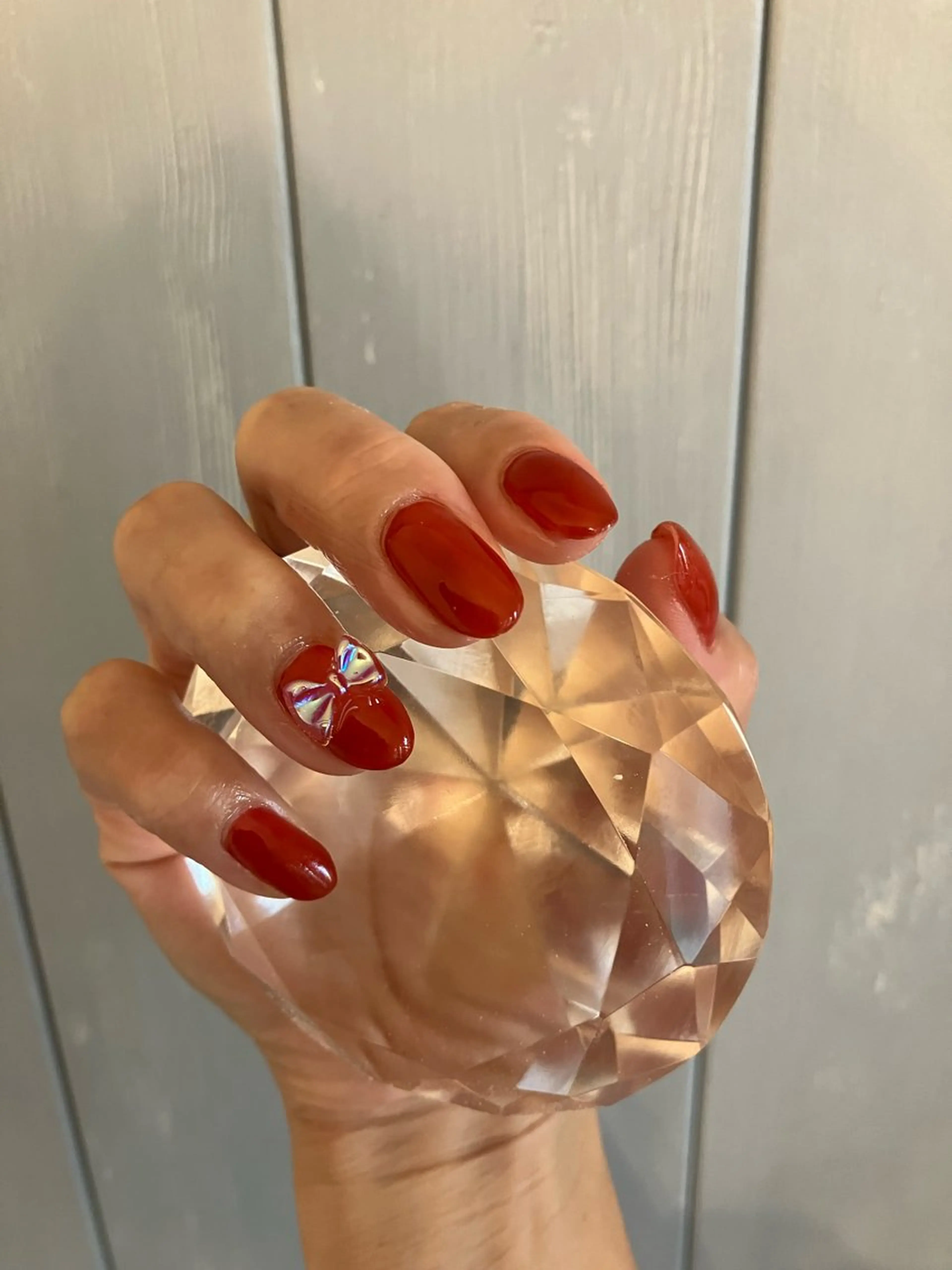 ネイル 赤色 リボン ハンドネイル auladenail アウラデネイルのネイルデザイン