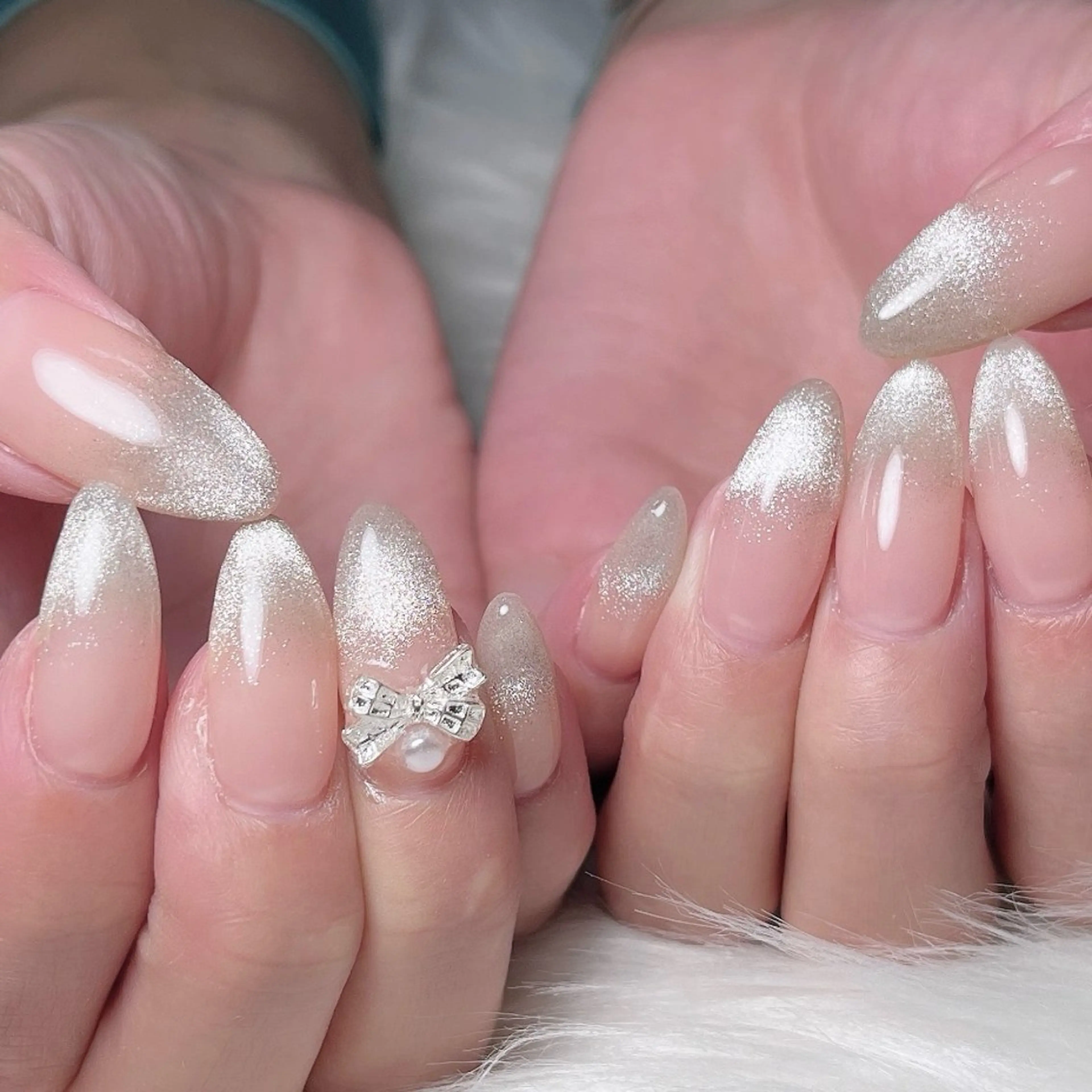 ネイル 韓国ネイル ラメ(グリッター) 持ち込み ハンドネイル 🐕‍🦺Yappy 💗A-tanのネイルデザイン