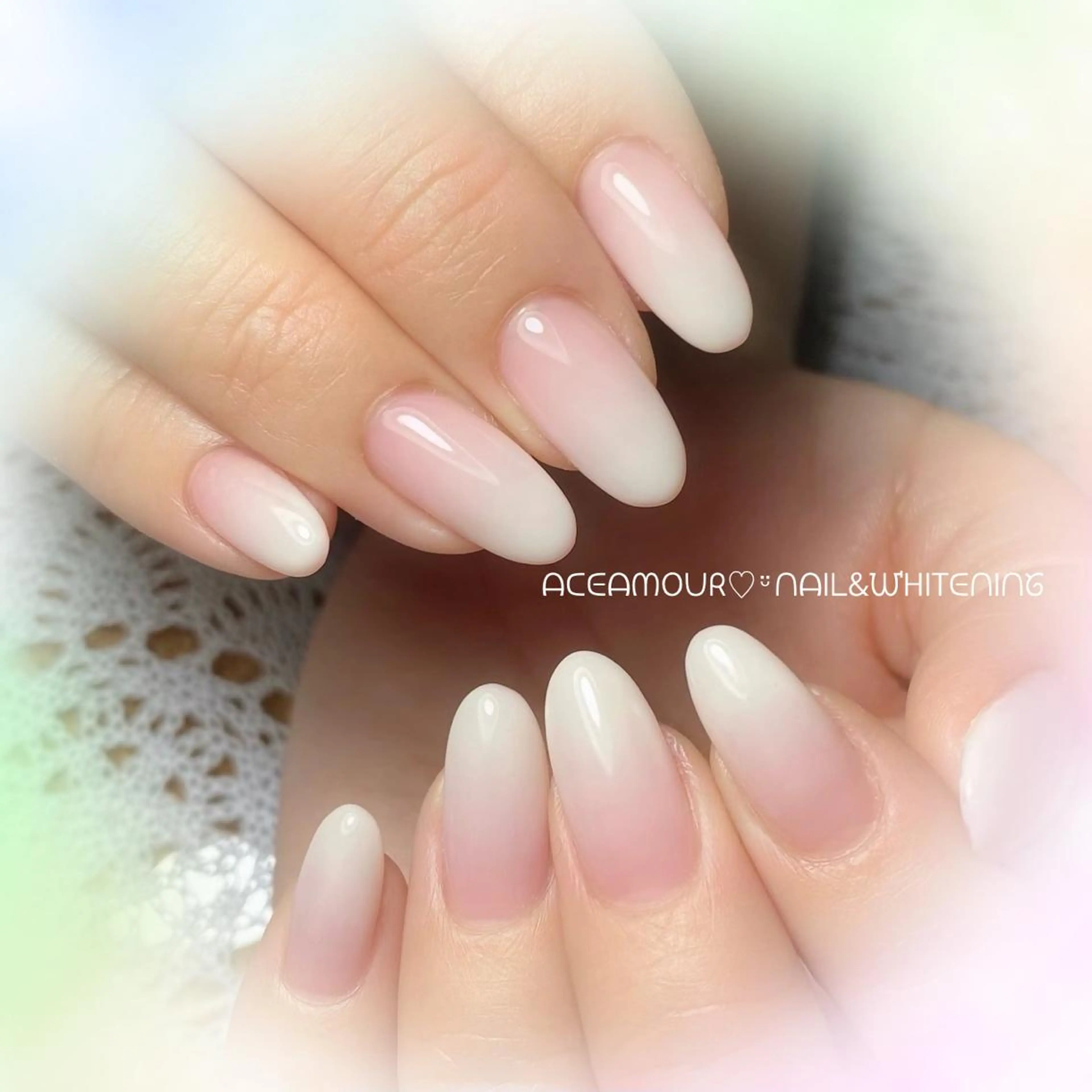 ネイル フレンチネイル グラデーション ホワイト ネイル/耳つぼ /新ホワイトニングのネイルデザイン