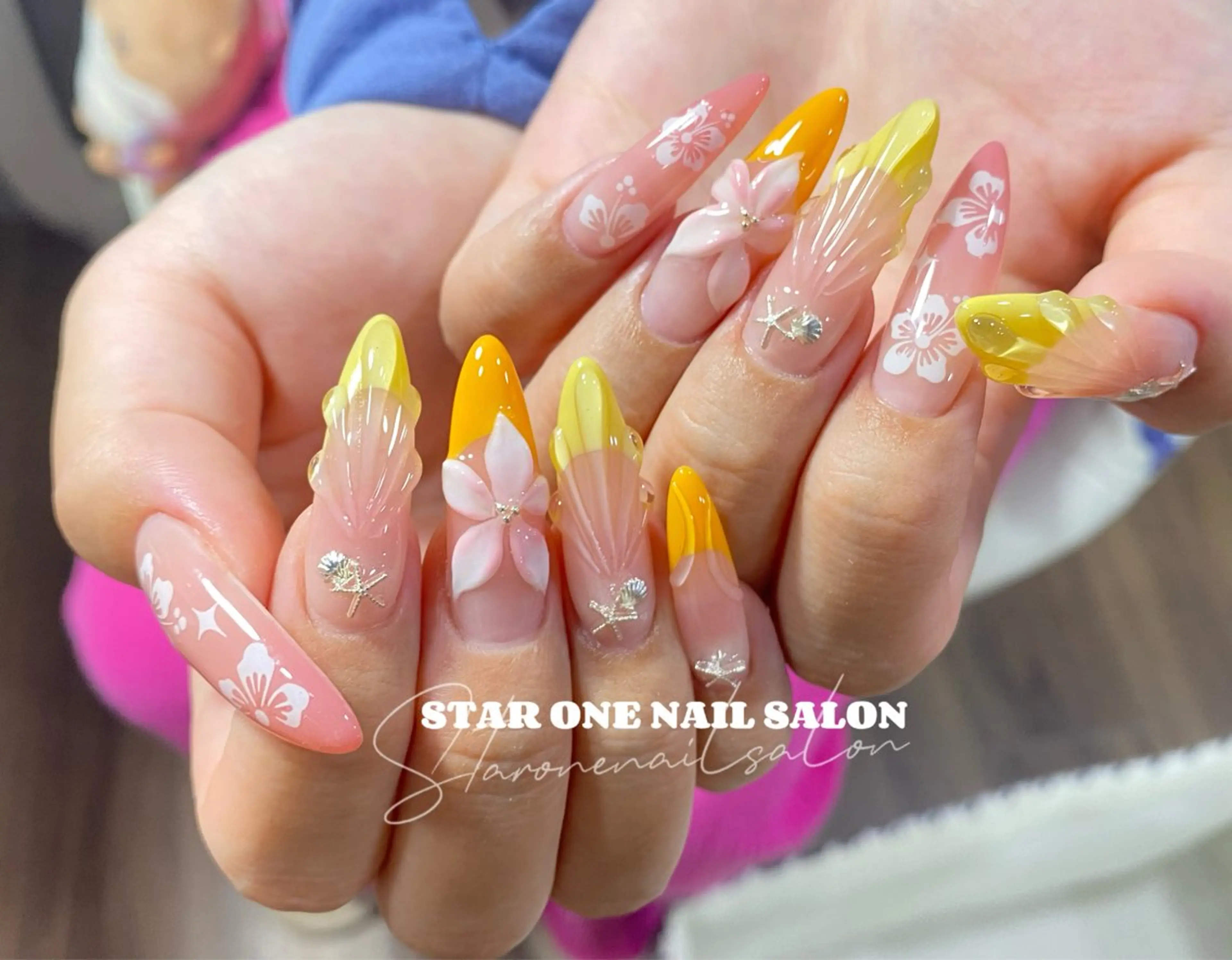 ネイル ハンドネイル 星 あみのネイルデザイン