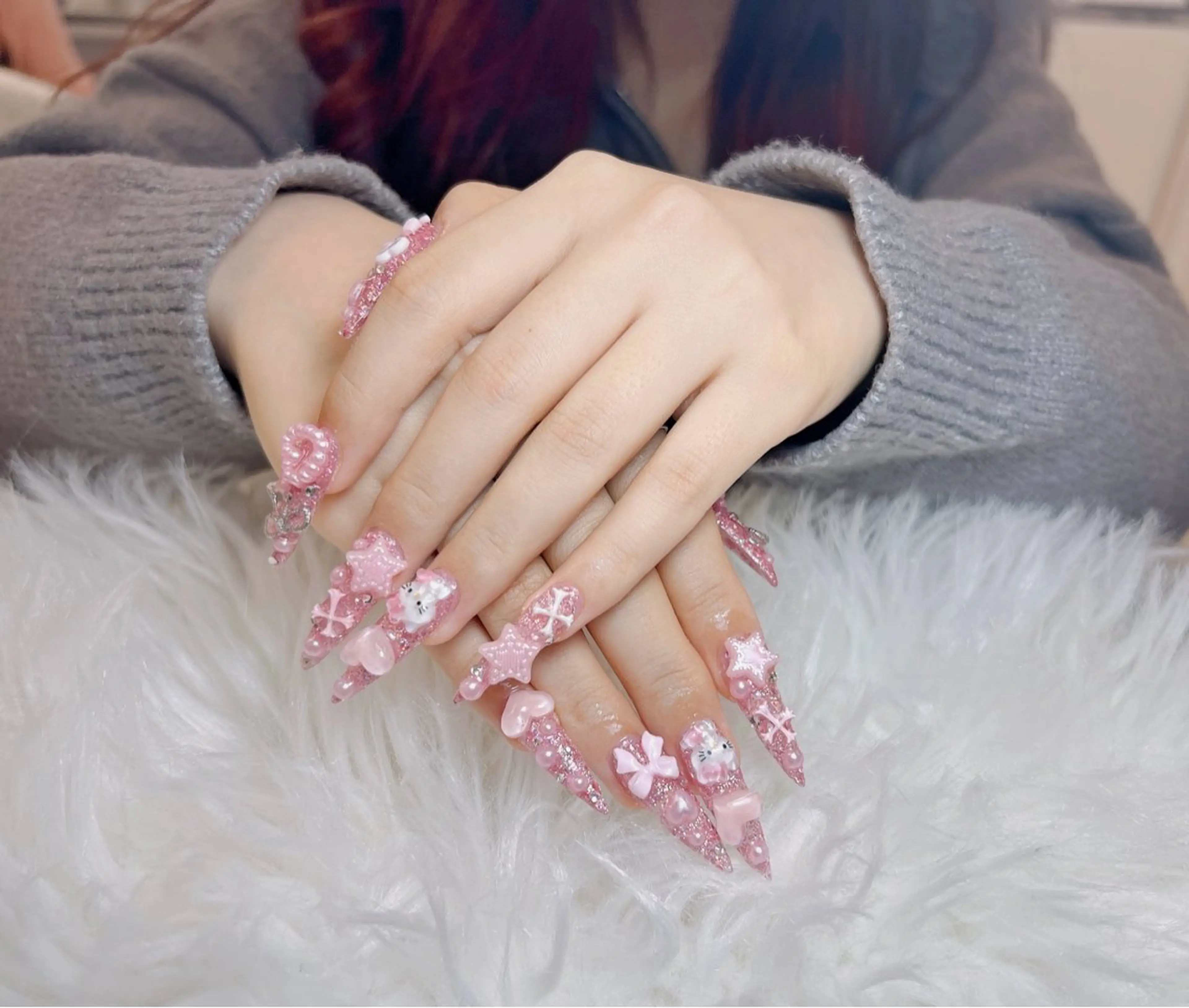 ネイル アートネイル オーロラネイル チークネイル 長さ出し フットネイル ハンドネイル ハンドケア Mio_ Noiranailのネイルデザイン