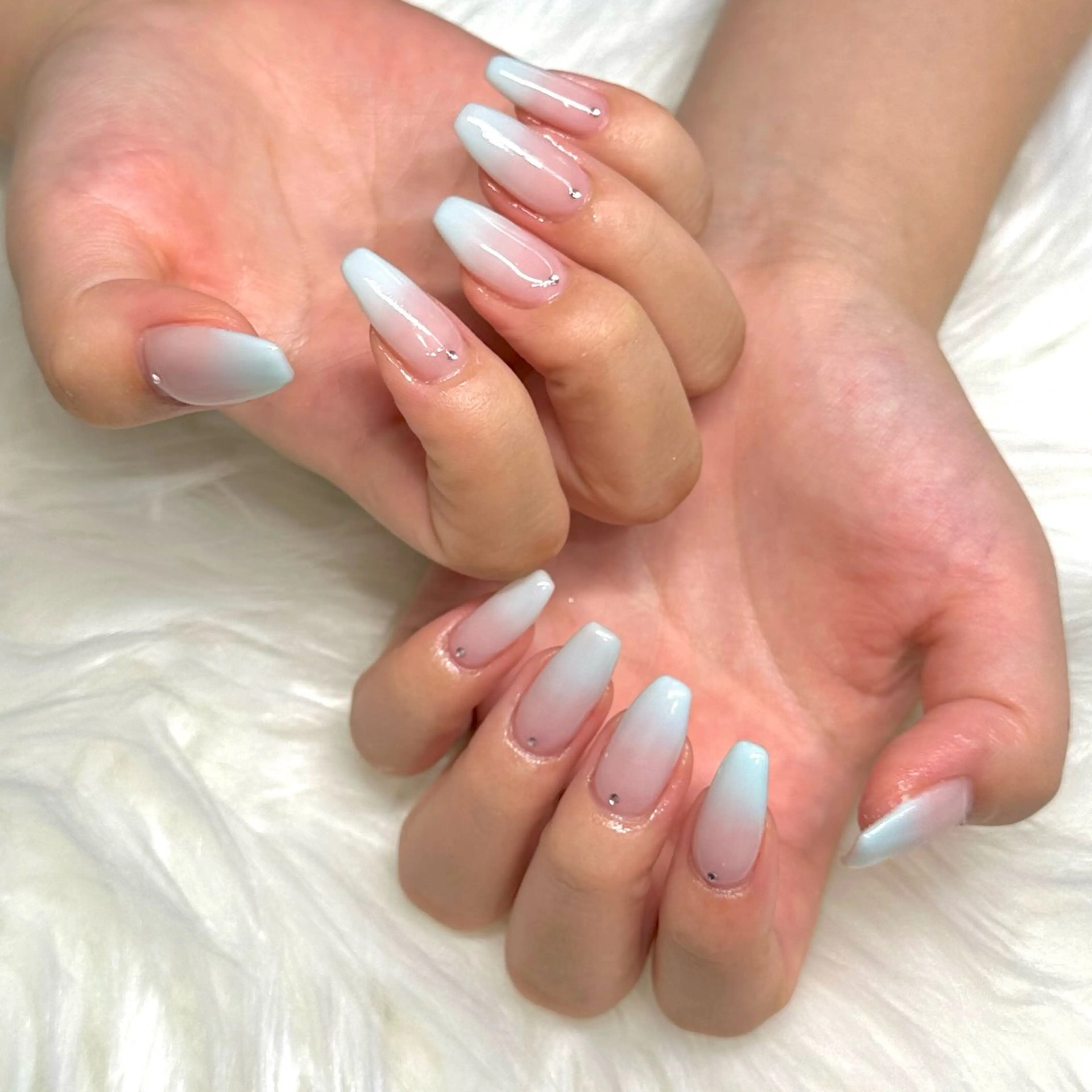 ネイル ブルー グラデーション ハンドネイル Bianca浦和西口 Takenouchiのネイルデザイン