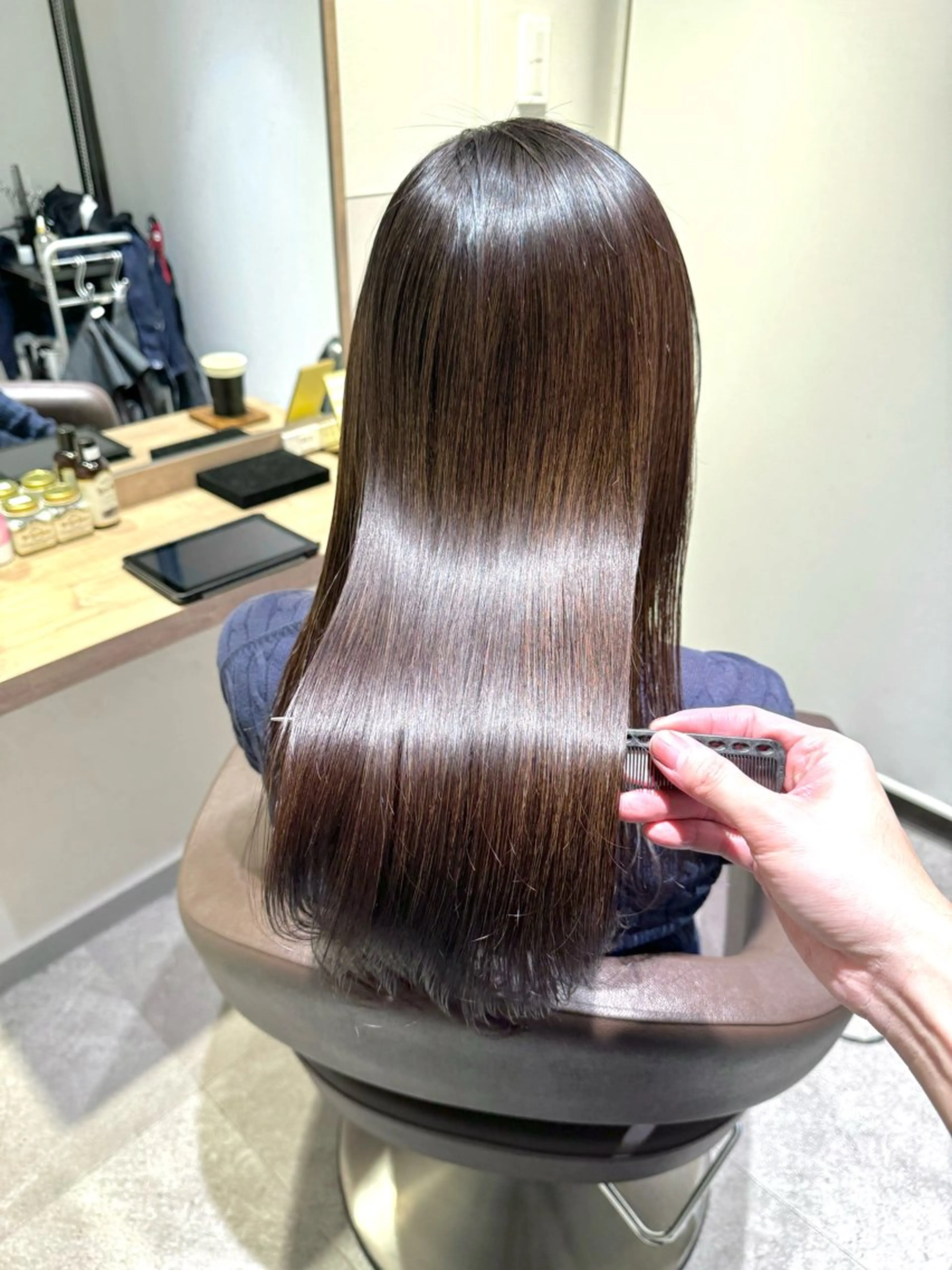 セミロング 似合わせカット トリートメント SIL.調布所属・髪質改善専門店 縮毛矯正安阪のヘアスタイル