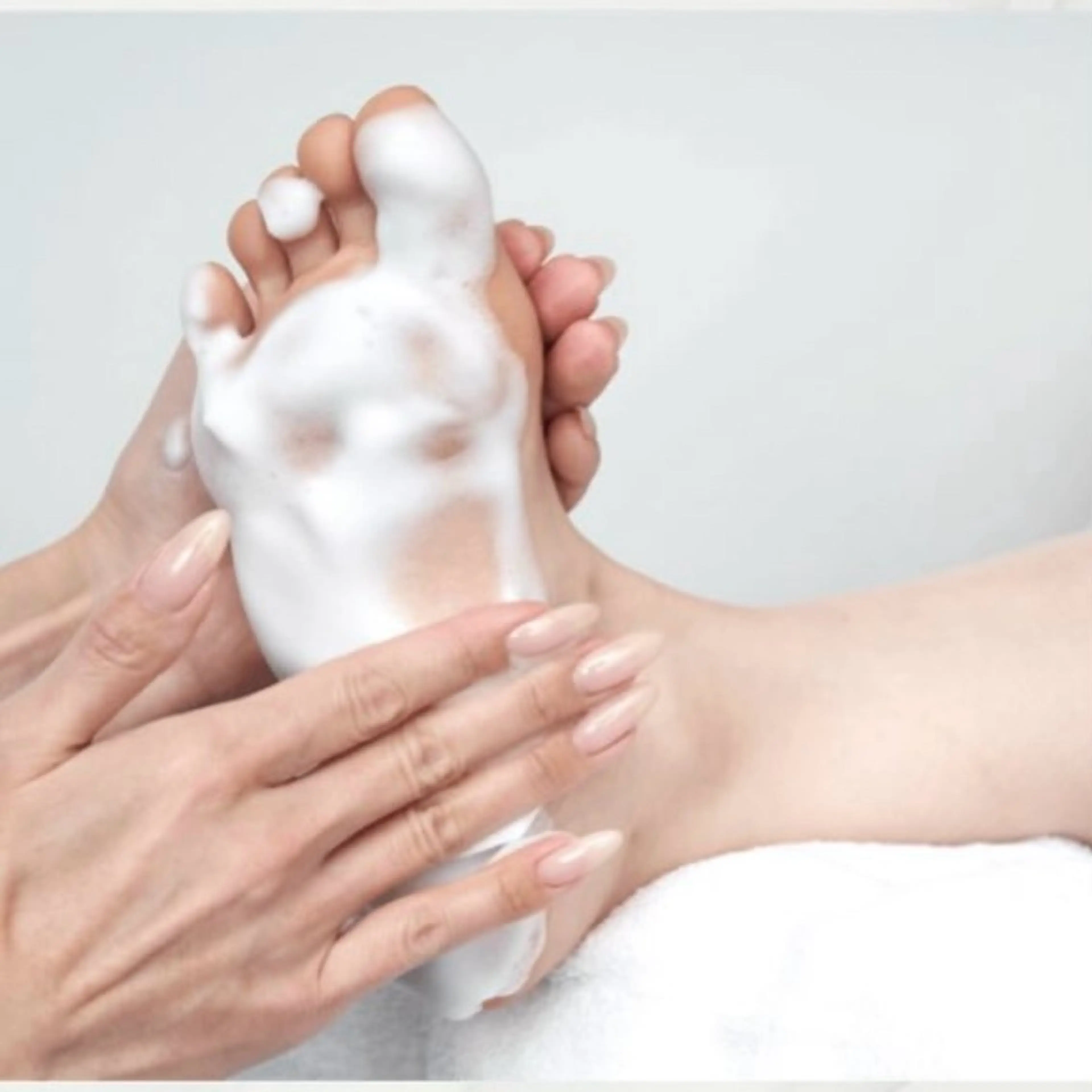 ネイル フットネイル 春ネイル lifra CHISAのマツエク・マツパデザイン