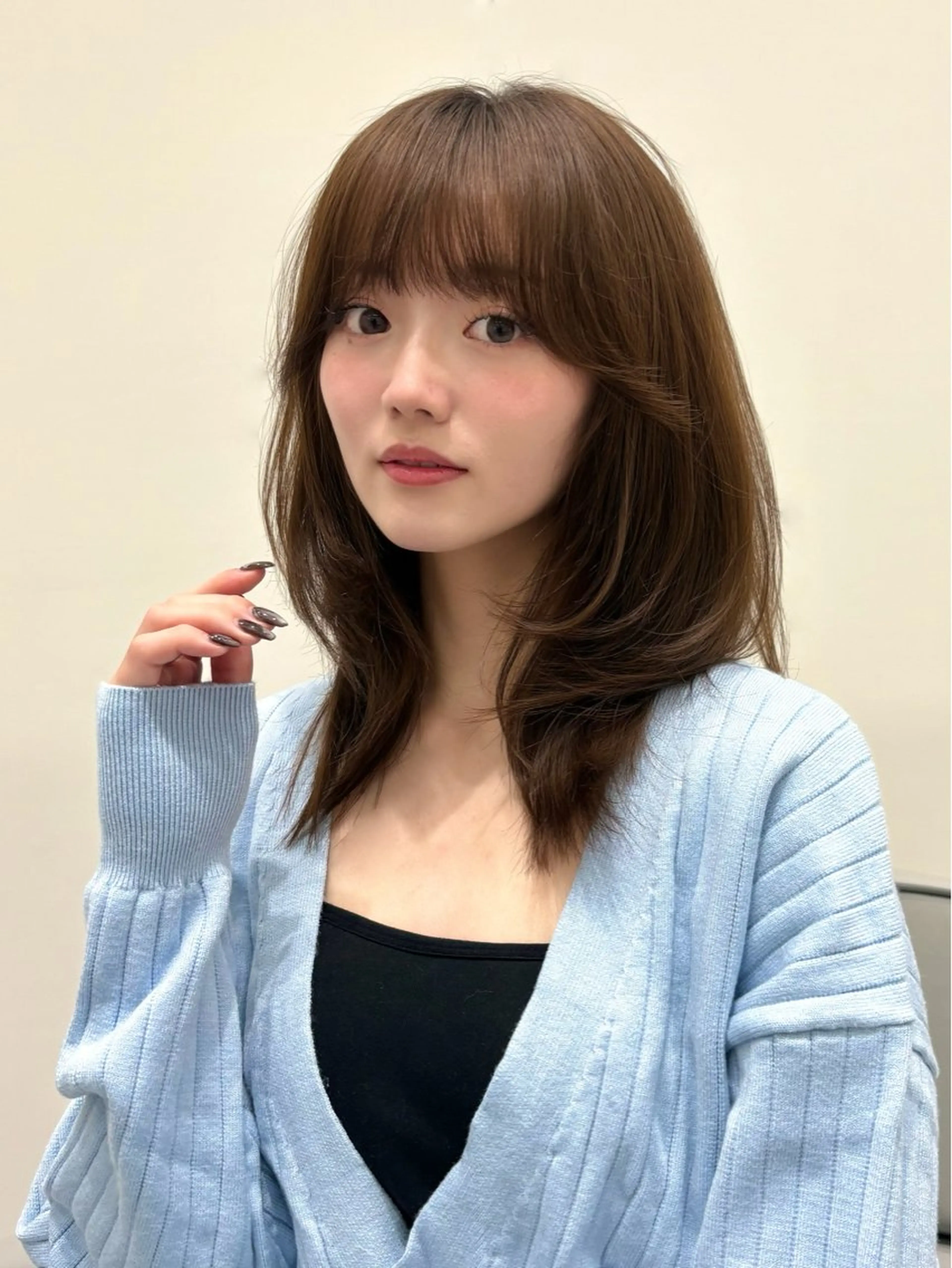 ミディアム レイヤーカット 小顔カット カット ヘアカラー トリートメント PULSE yokohama所属・横浜駅/韓国レイヤー カット/髪質改善のヘアスタイル