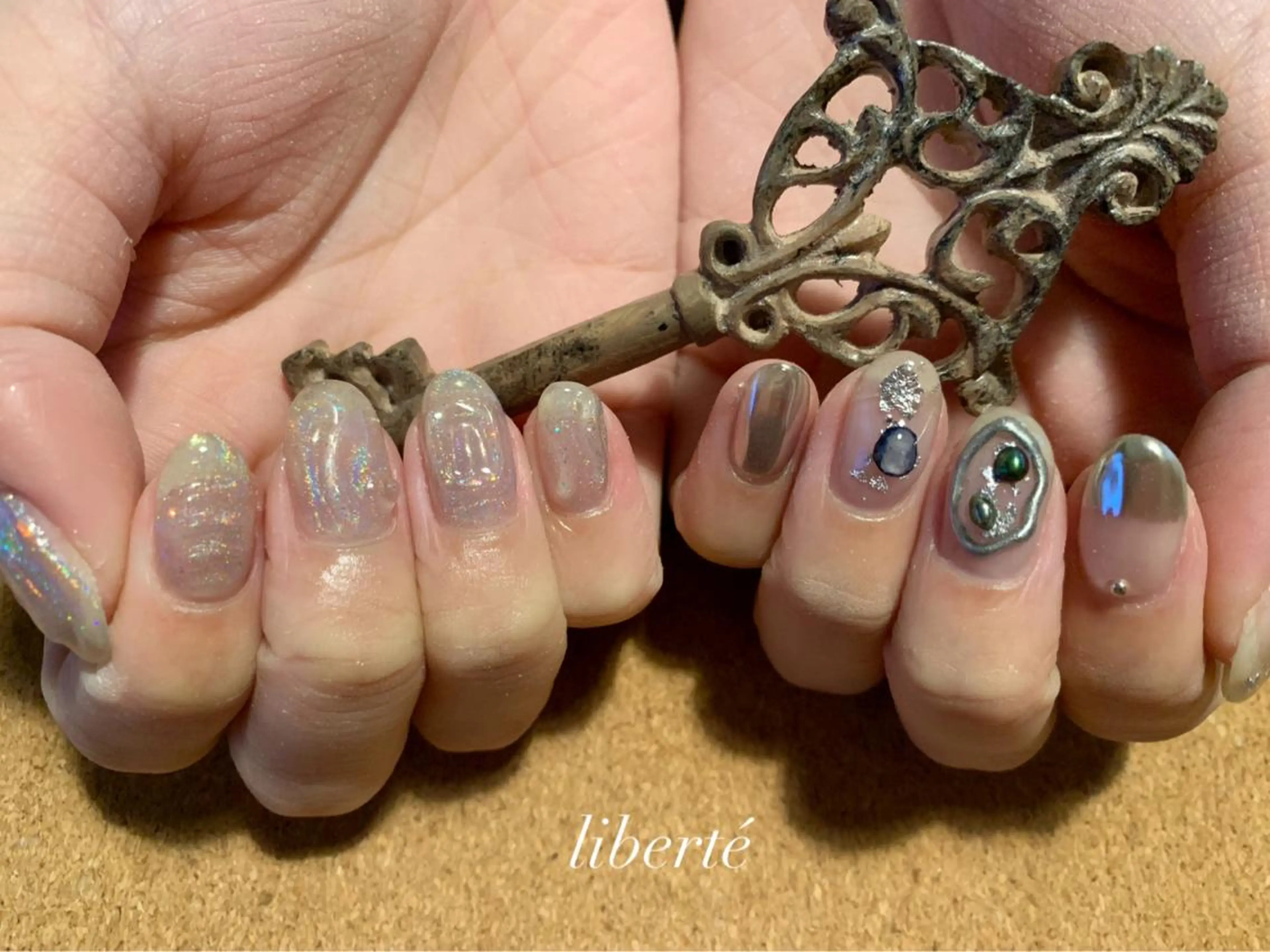 ネイル liberté (リベルテ)のネイルデザイン