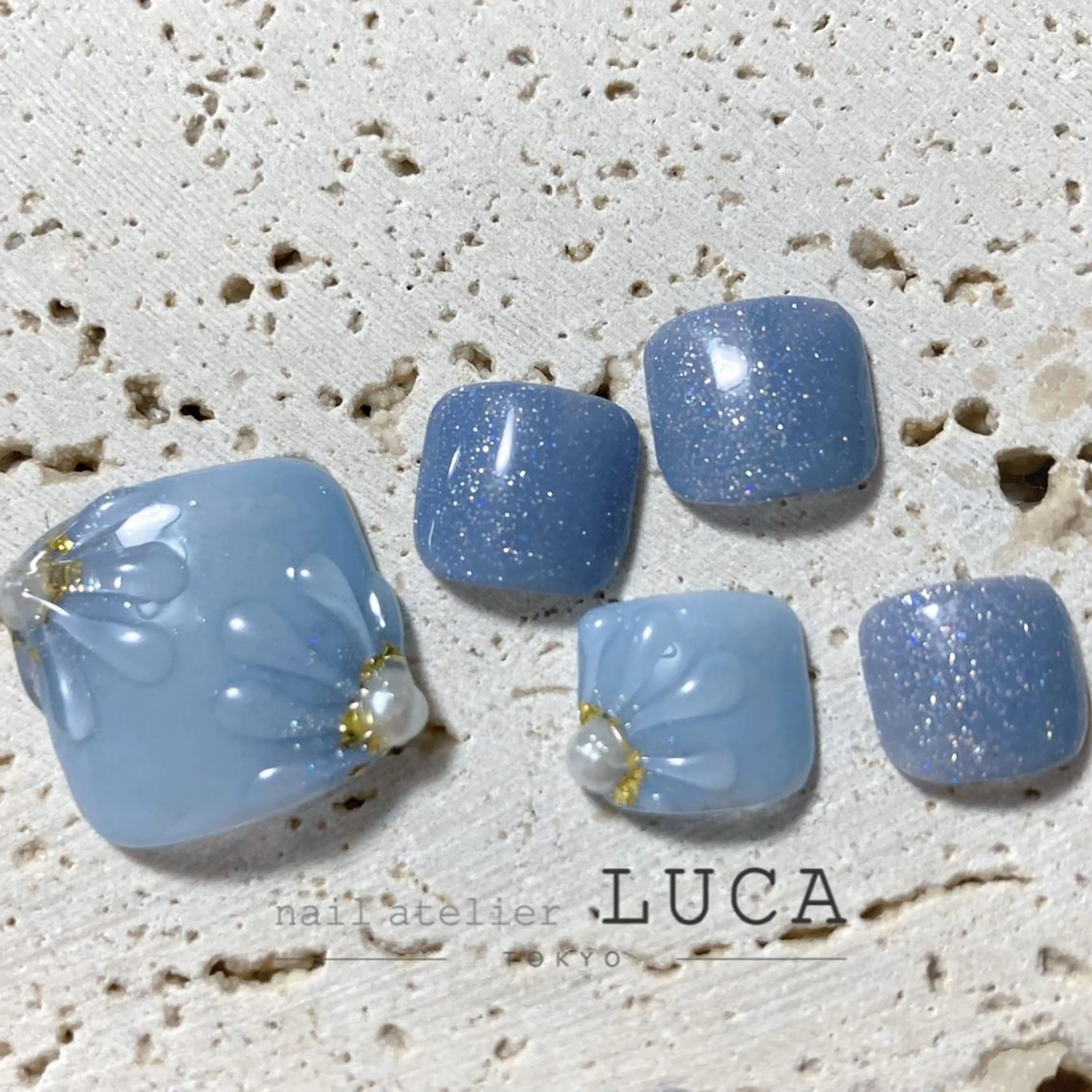 ネイル アートネイル オーロラネイル クリアネイル 長さ出し フットネイル フットネイル ネイルアトリエルカ スタッフのネイルデザイン