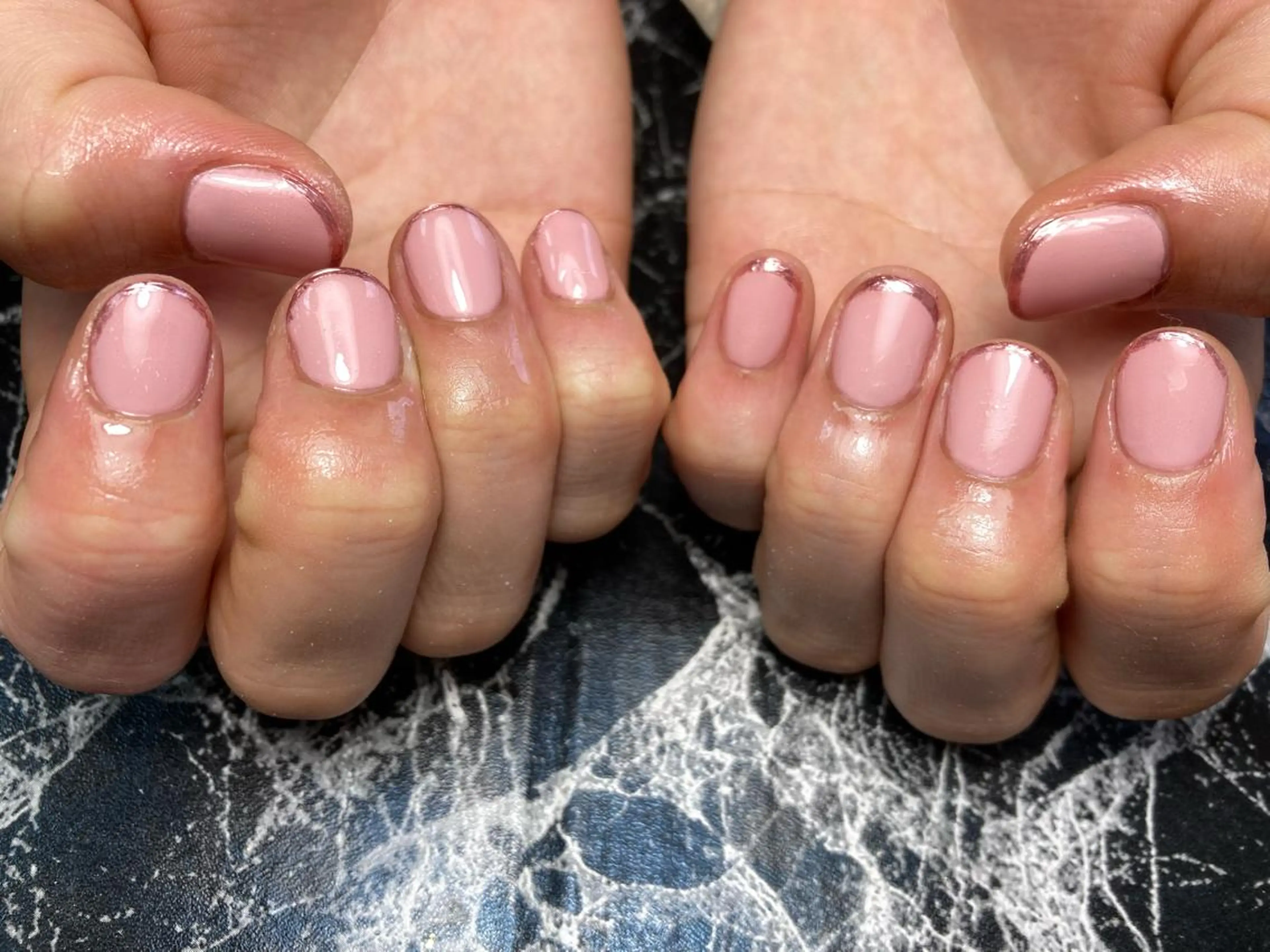 ショート ネイル ハンドネイル フットネイル ✴︎ Delightのネイルデザイン