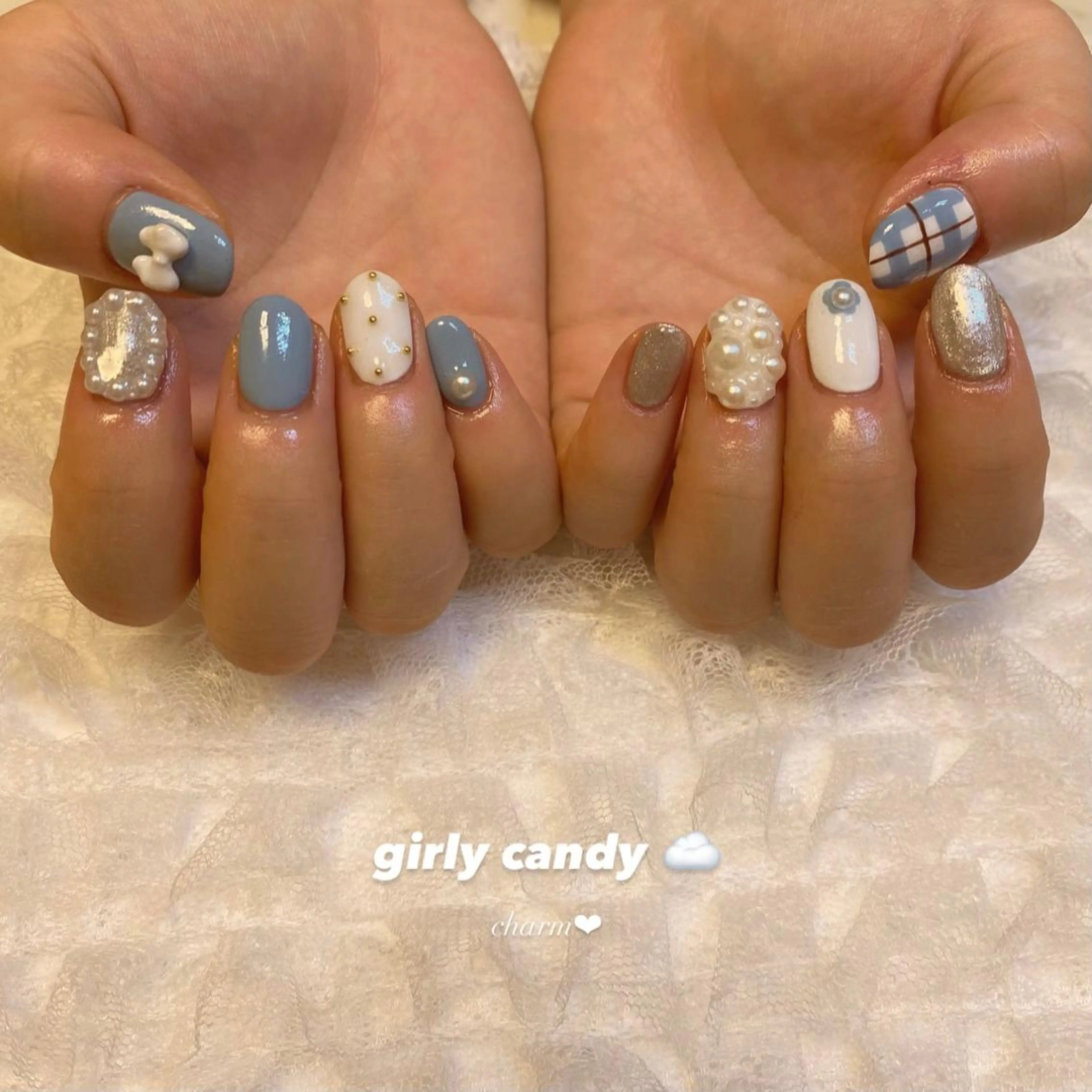 ネイル ブルー ガーリー ニュアンスネイル nail salon charmのネイルデザイン
