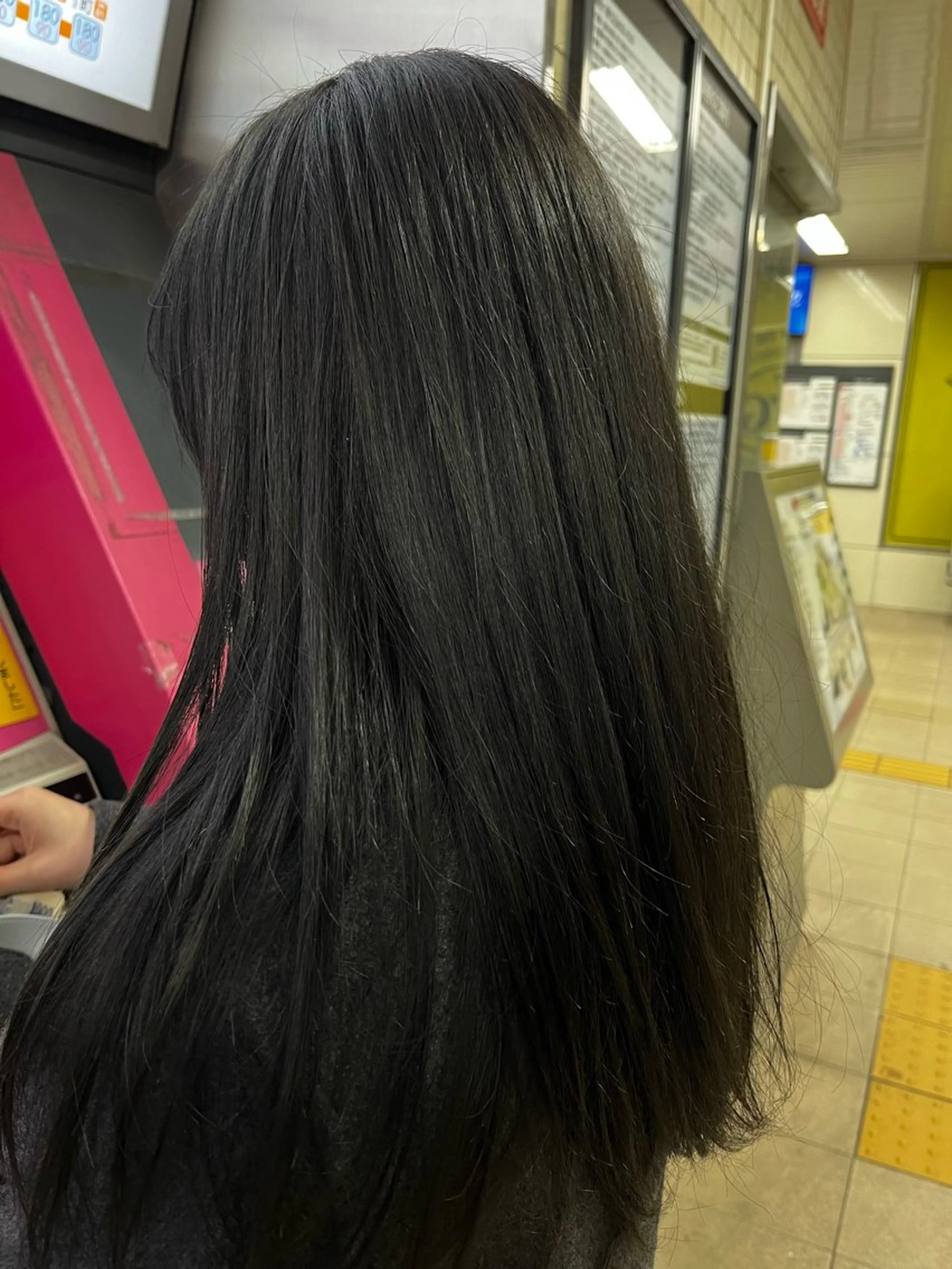 ロング カラー ブラウンカラー Beach Resort自由が丘所属・菊地 美羽士のヘアスタイル