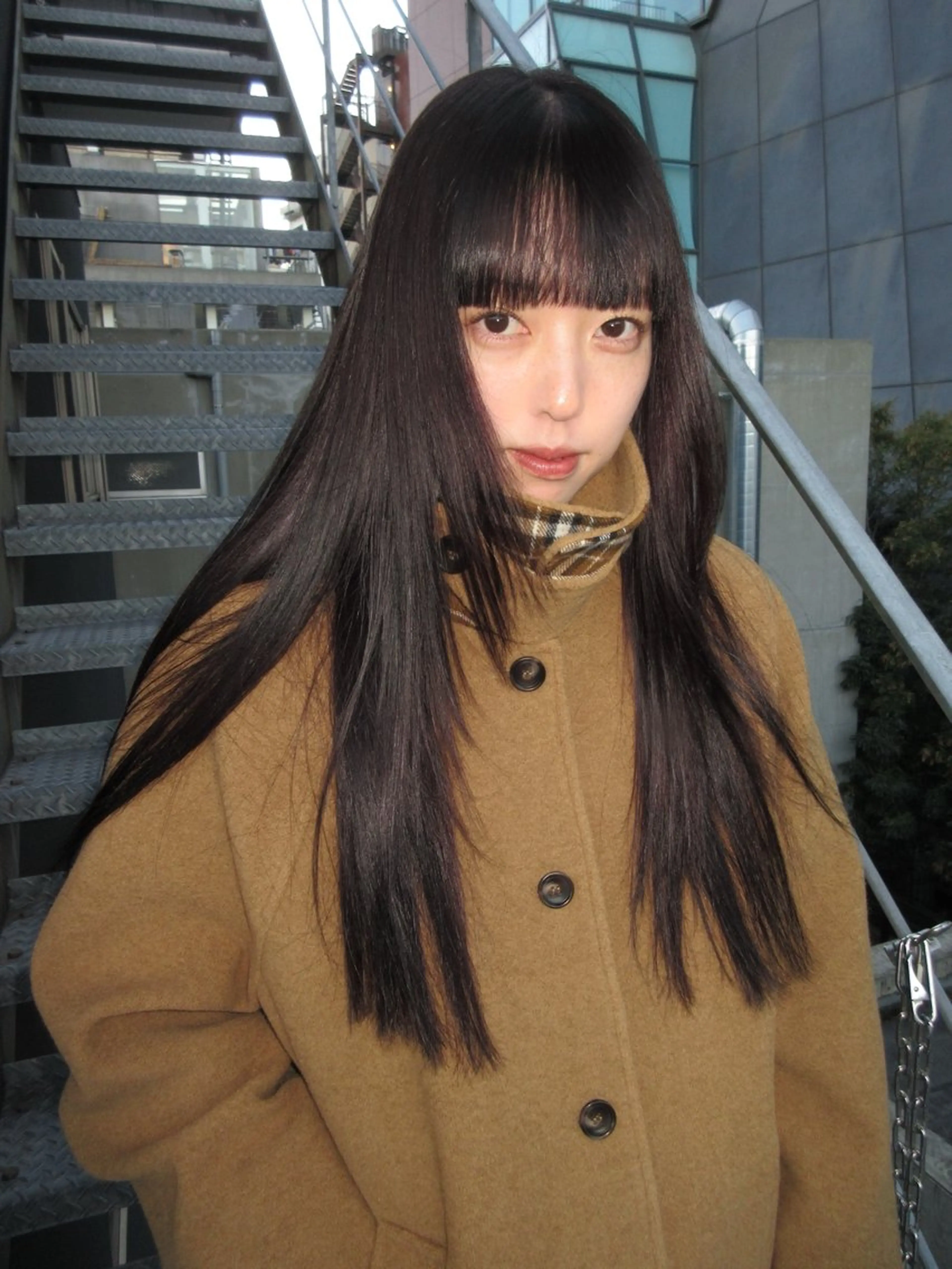 ロング アッシュ オレンジブラウン 顔まわりレイヤー ハッシュカット 韓国風ヘア カット ヘアカラー レイヤーカット\ウル フ　chinatsuのヘアスタイル