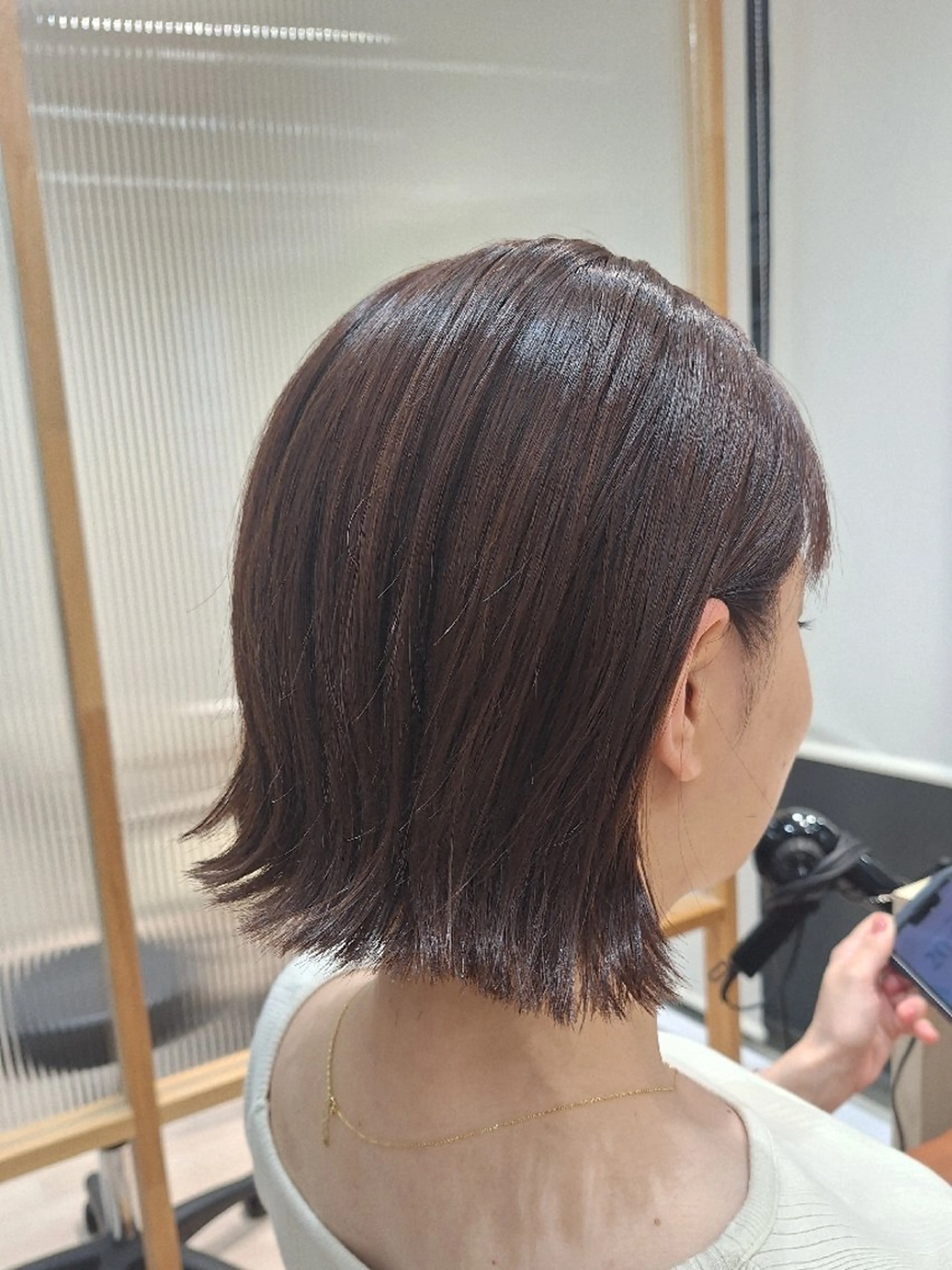 ショート 切りっぱなしボブ アッシュ ボブ カット ヘアカラー トリートメント 山田 一貴のヘアスタイル