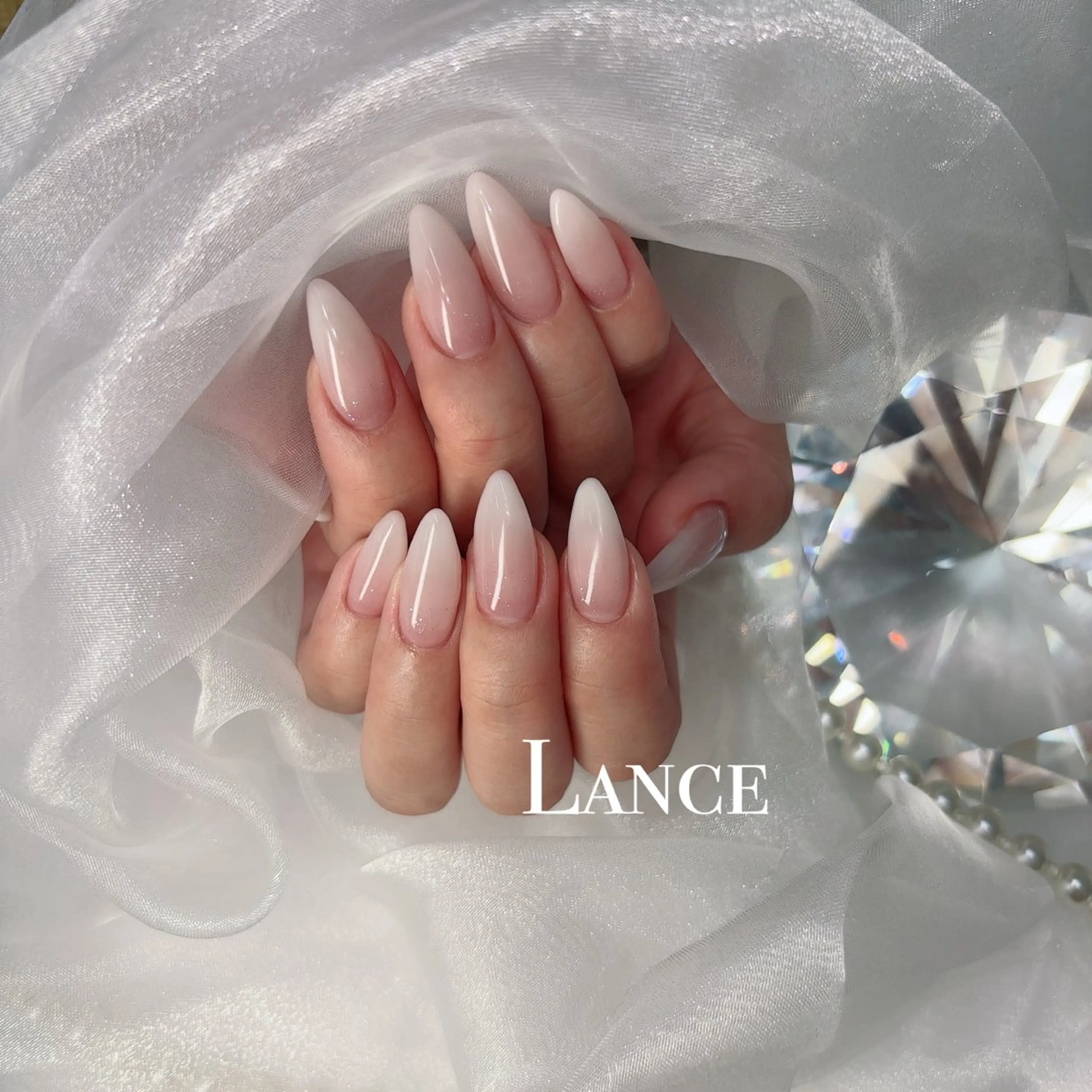 ネイル オーロラネイル フットネイル 氷ネイル・うるうるネイル キラキラネイル 韓国ネイル ハンドネイル Lance nailのネイルデザイン