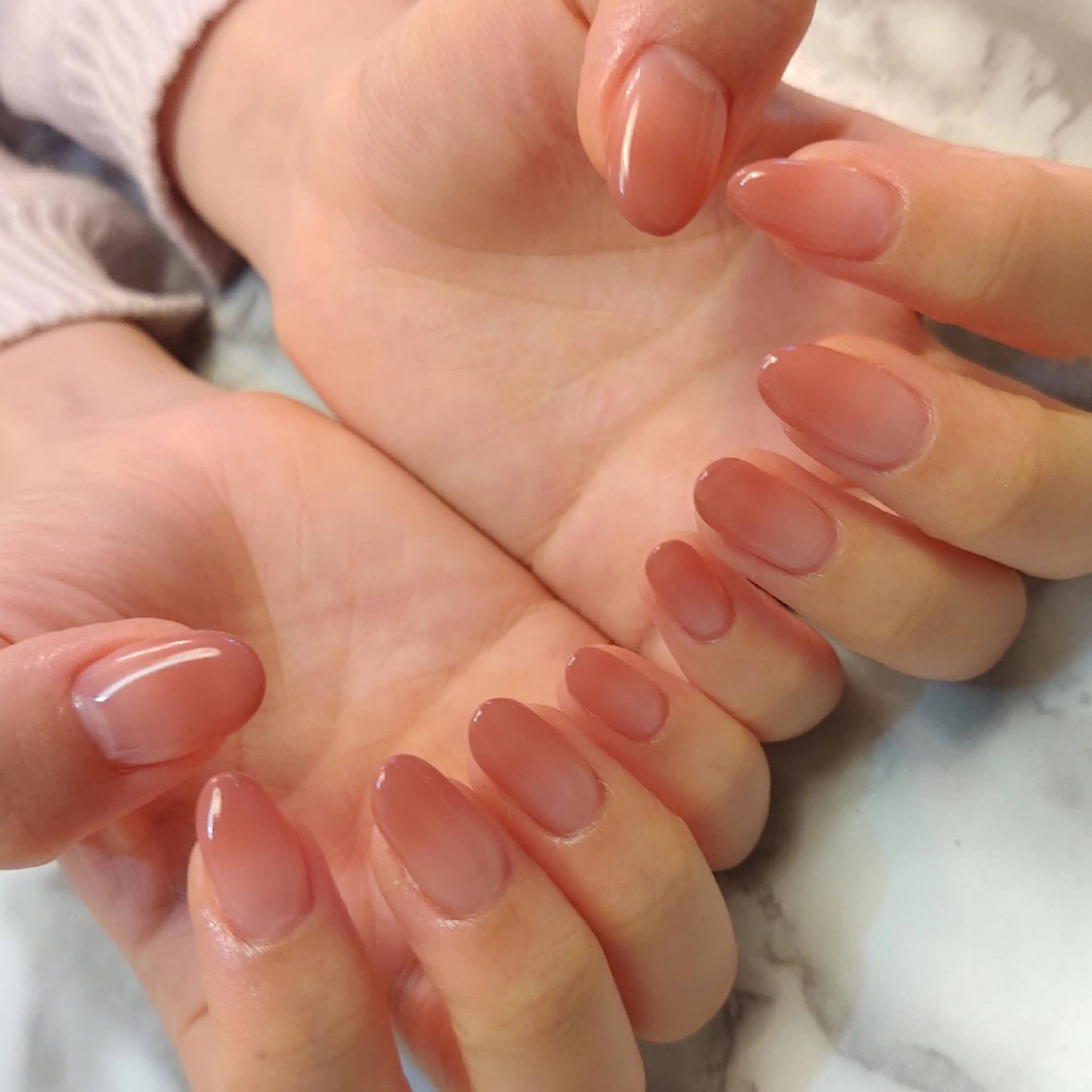 ネイル グラデーション ジェヌインネイル 河内のネイルデザイン