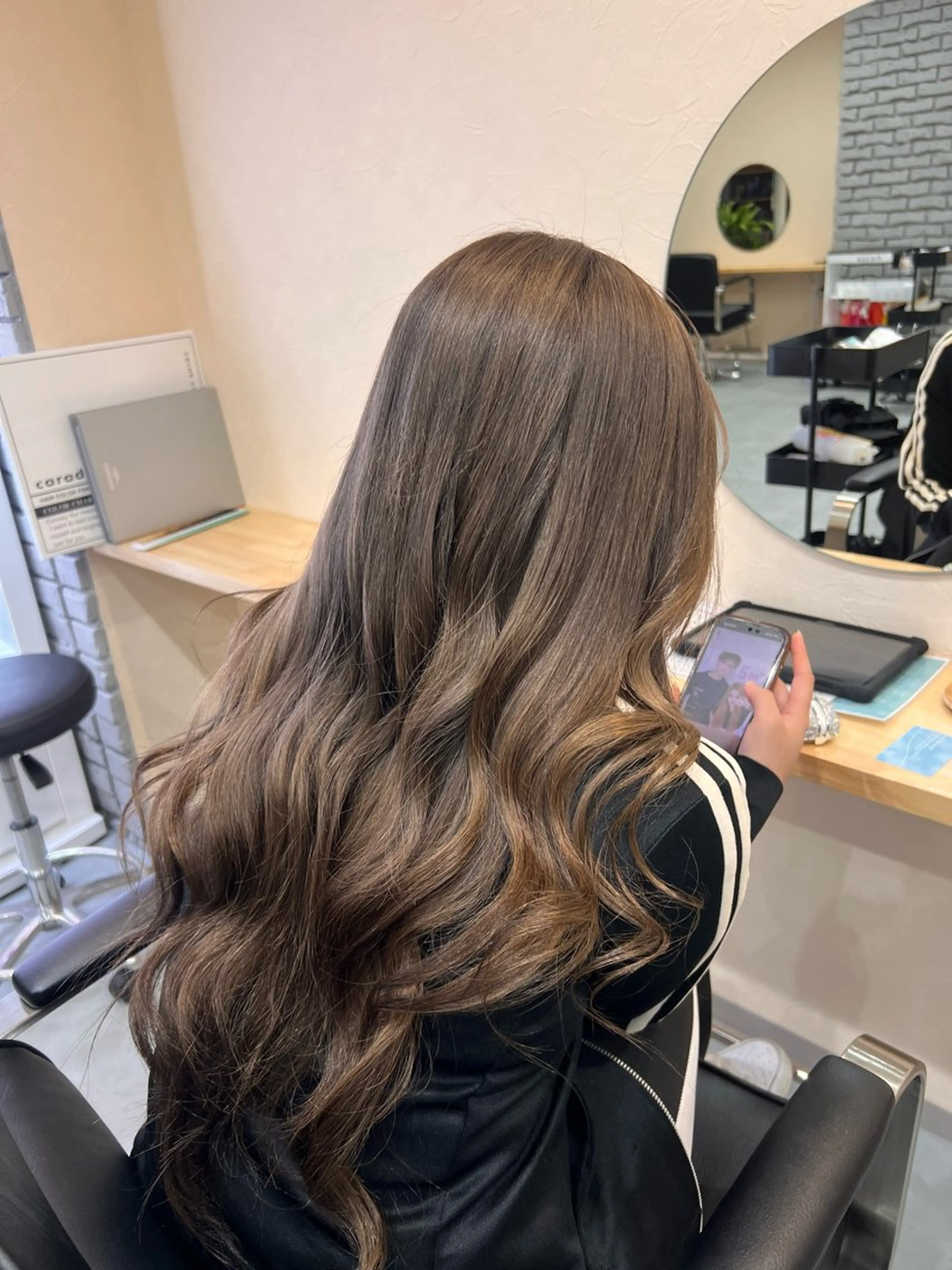 ロング カラー 🫧ケアブリーチ🫧 ✨艶カラーのヘアスタイル