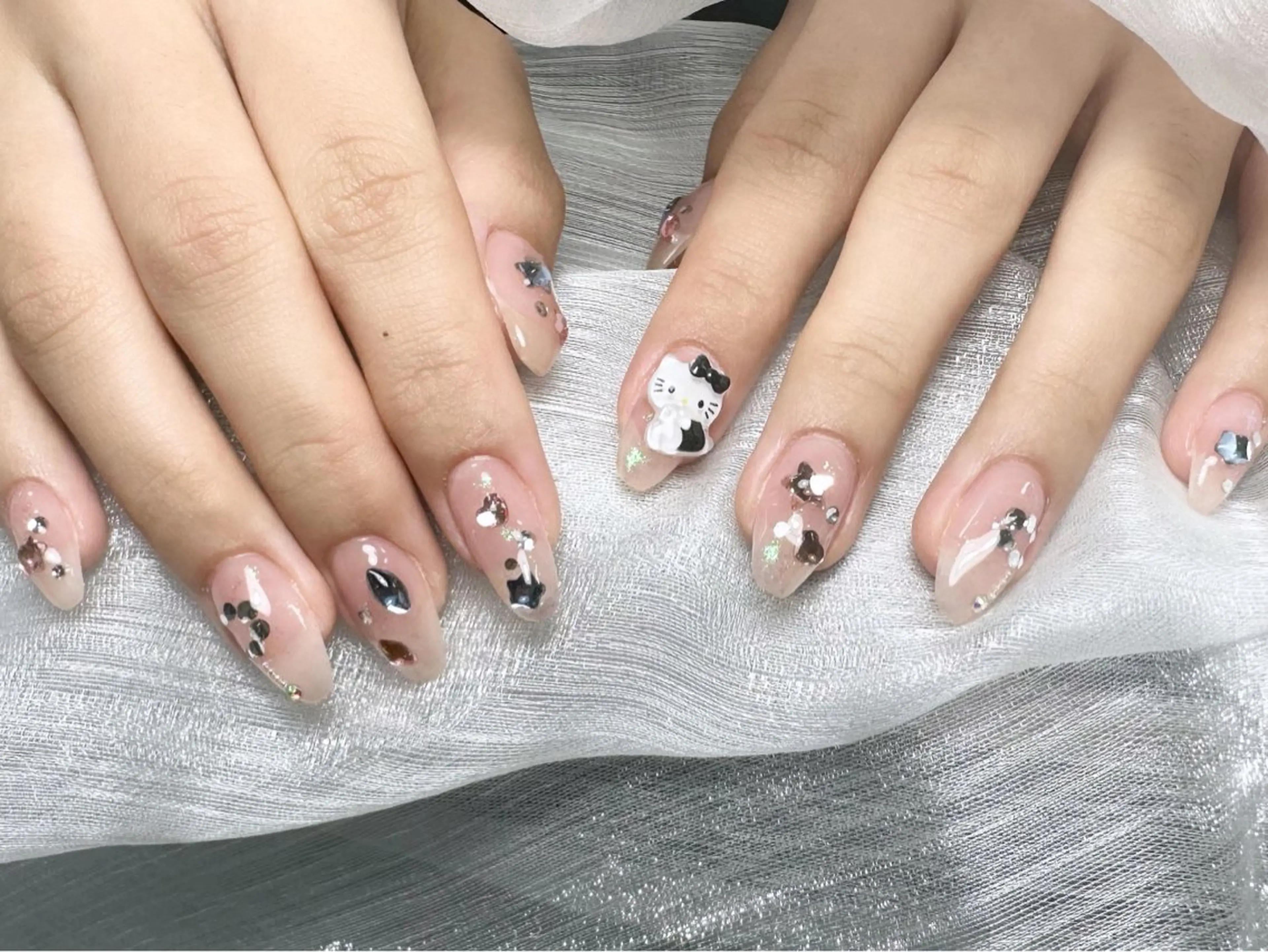 ネイル ワンカラーネイル ハンドネイル ハンドケア るか 池袋のネイルデザイン