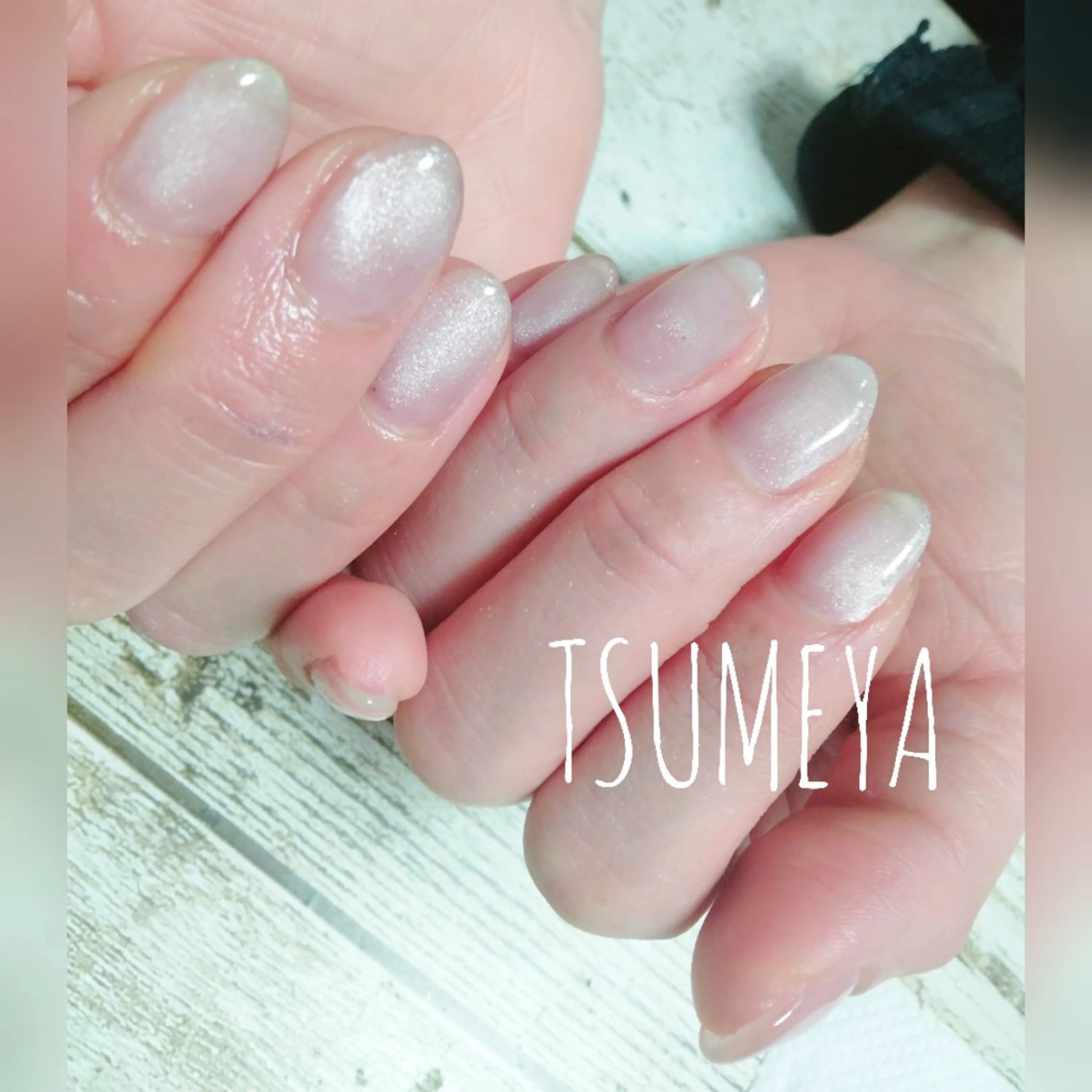 ネイル マグネットネイル マグネットワンカラー ワンカラーネイル シンプルネイル ハンドネイル _TSUMEYA _のネイルデザイン