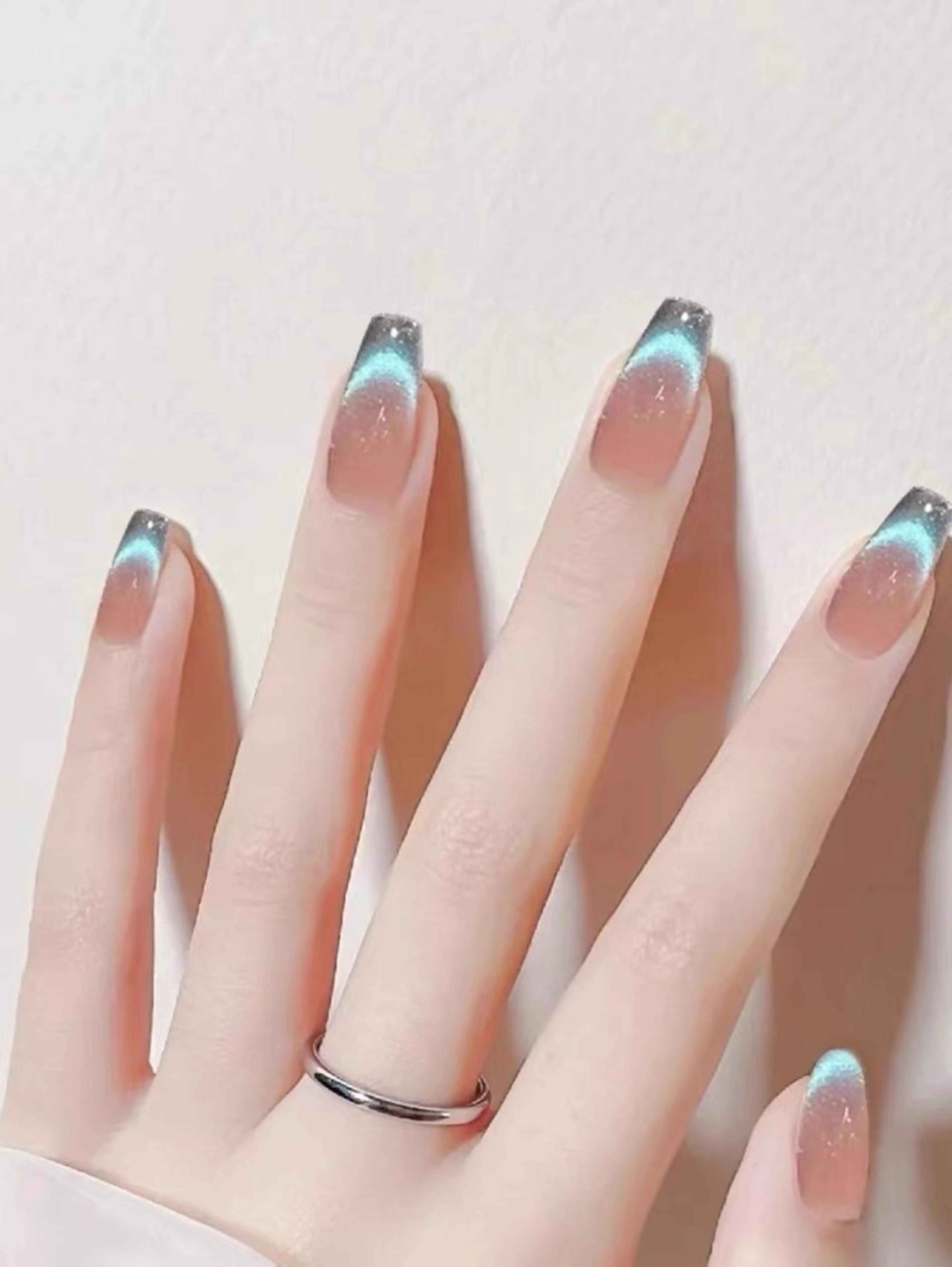 ネイル オーロラネイル チークネイル 長さ出し フットネイル フレンチネイル AND Nail 長さだし専門新宿店のネイルデザイン
