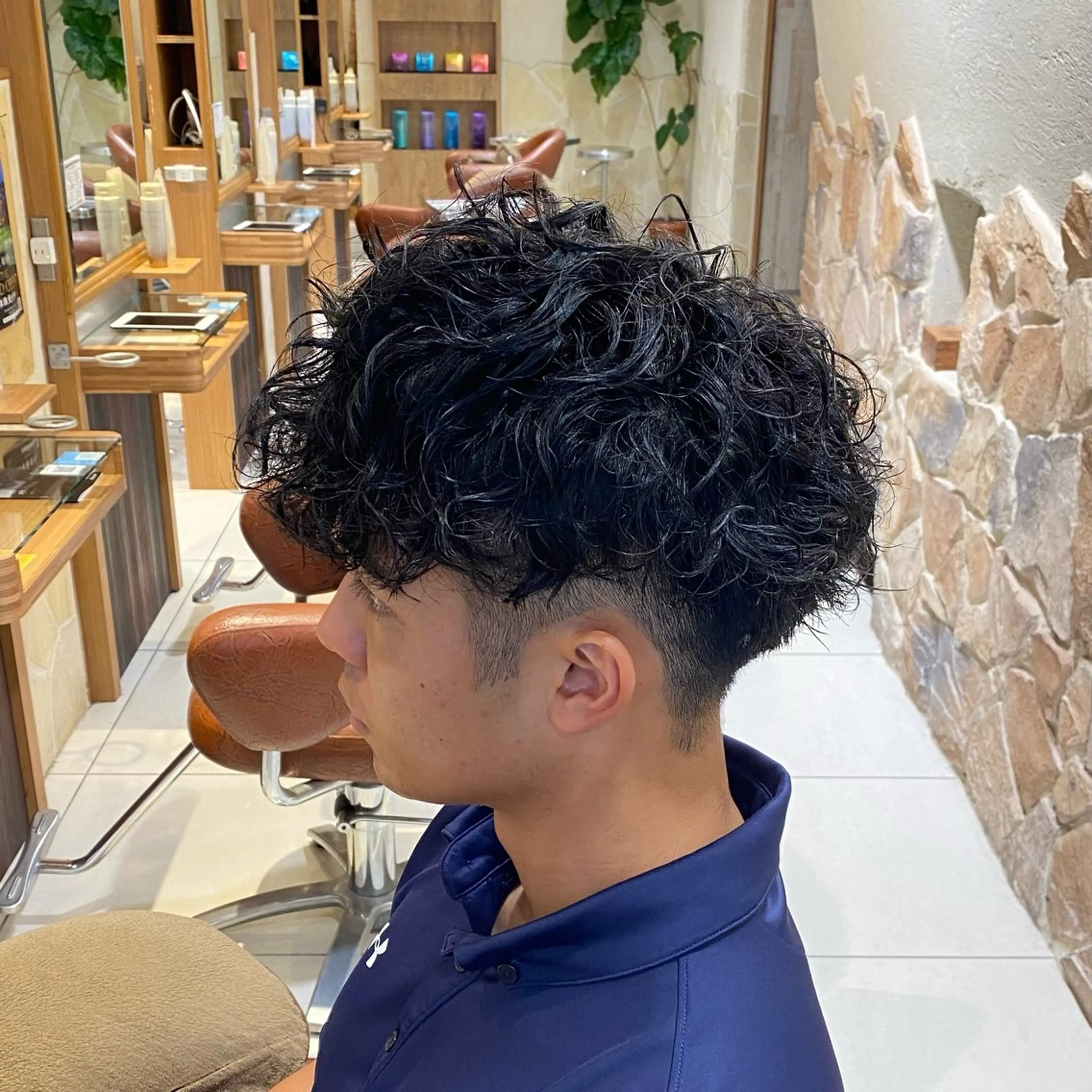 ショート カラー パーマ ヘアアレンジ メンズ カット パーマ シャドウパーマ 石見のヘアスタイル