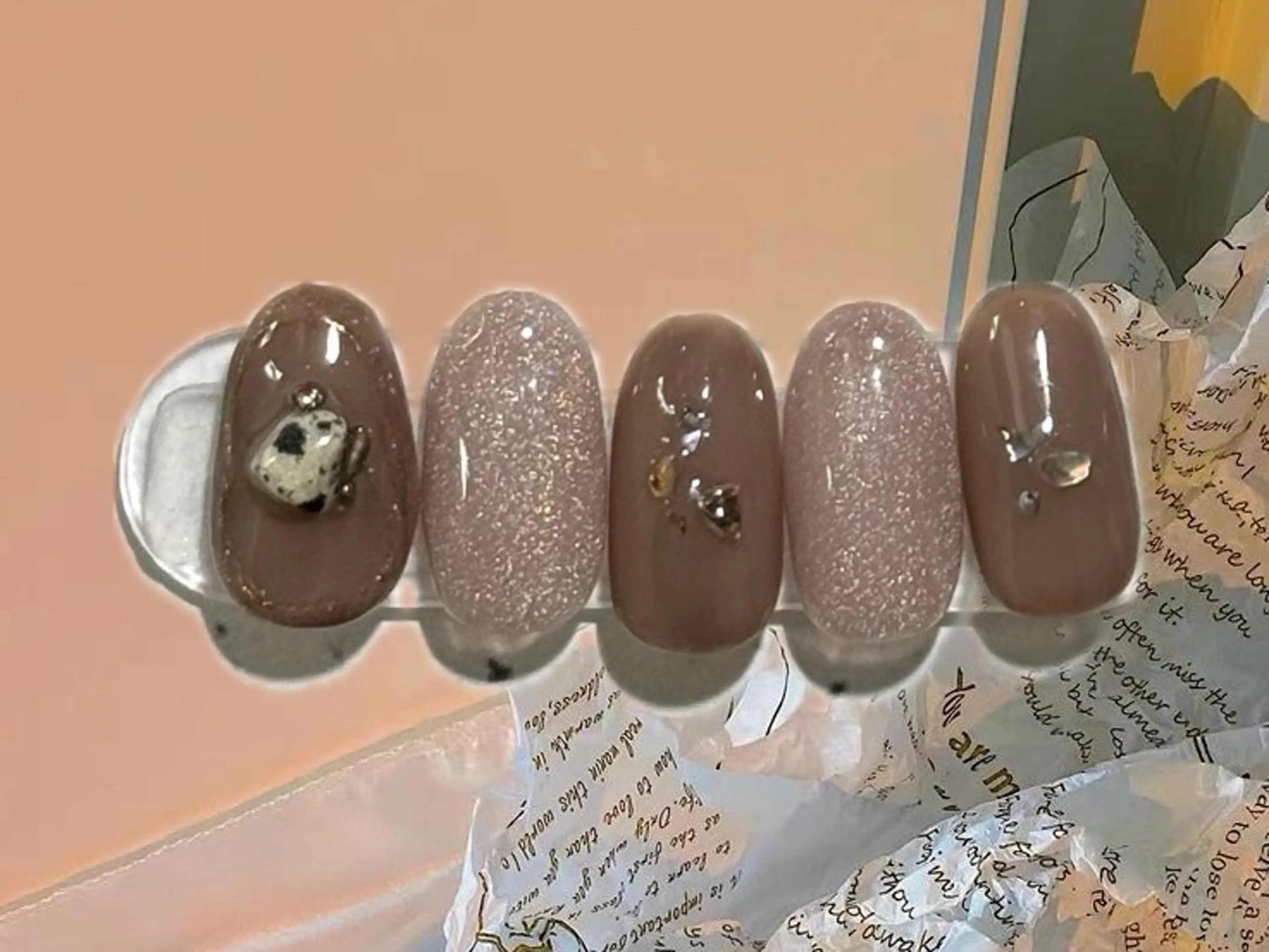 ネイル TOUTOU所属・TOUTOU. Yuriのネイルデザイン