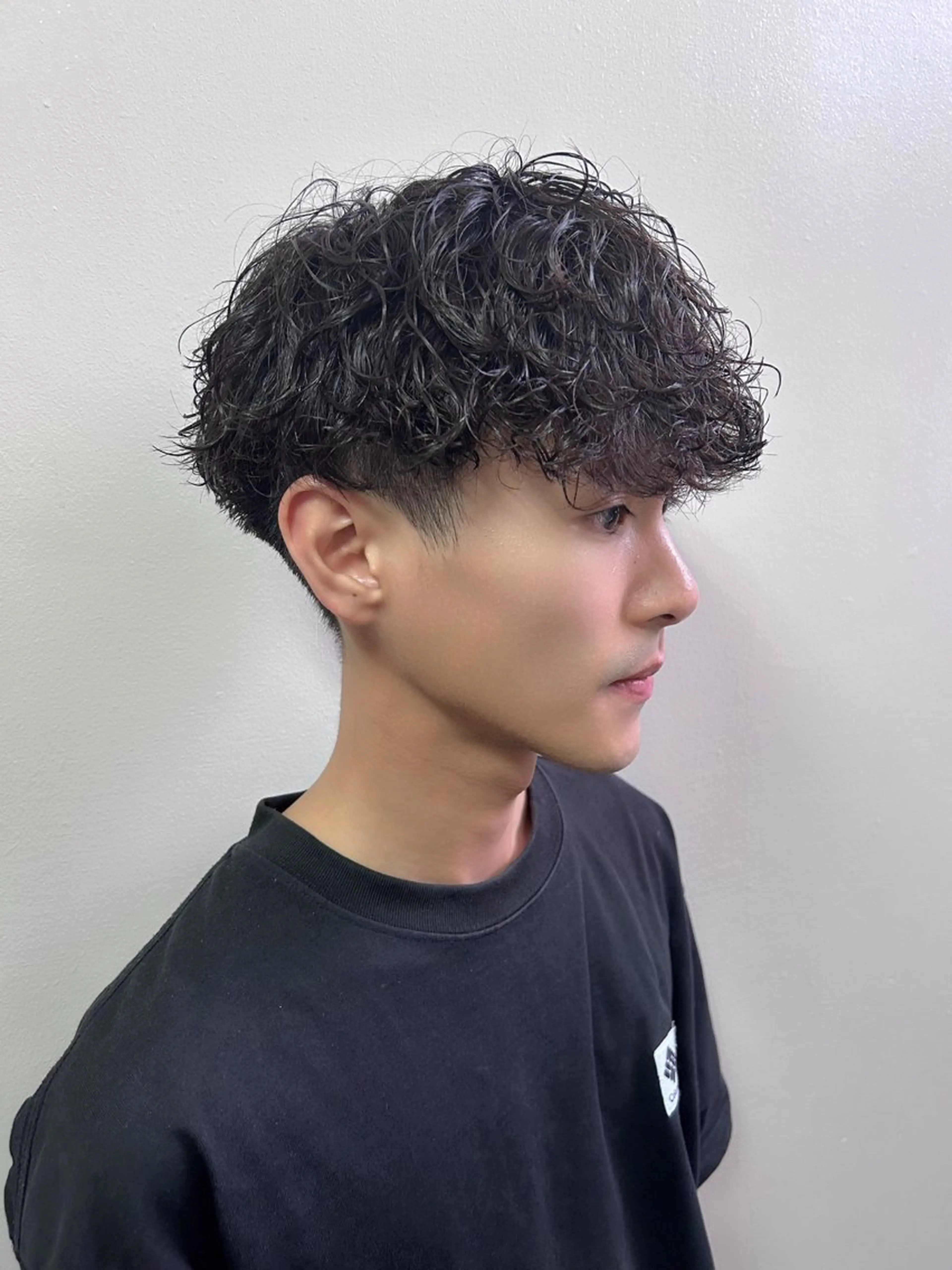 パーマ メンズ カット パーマ トリートメント ダブルカラー/ 透明感/SHISEIのヘアスタイル