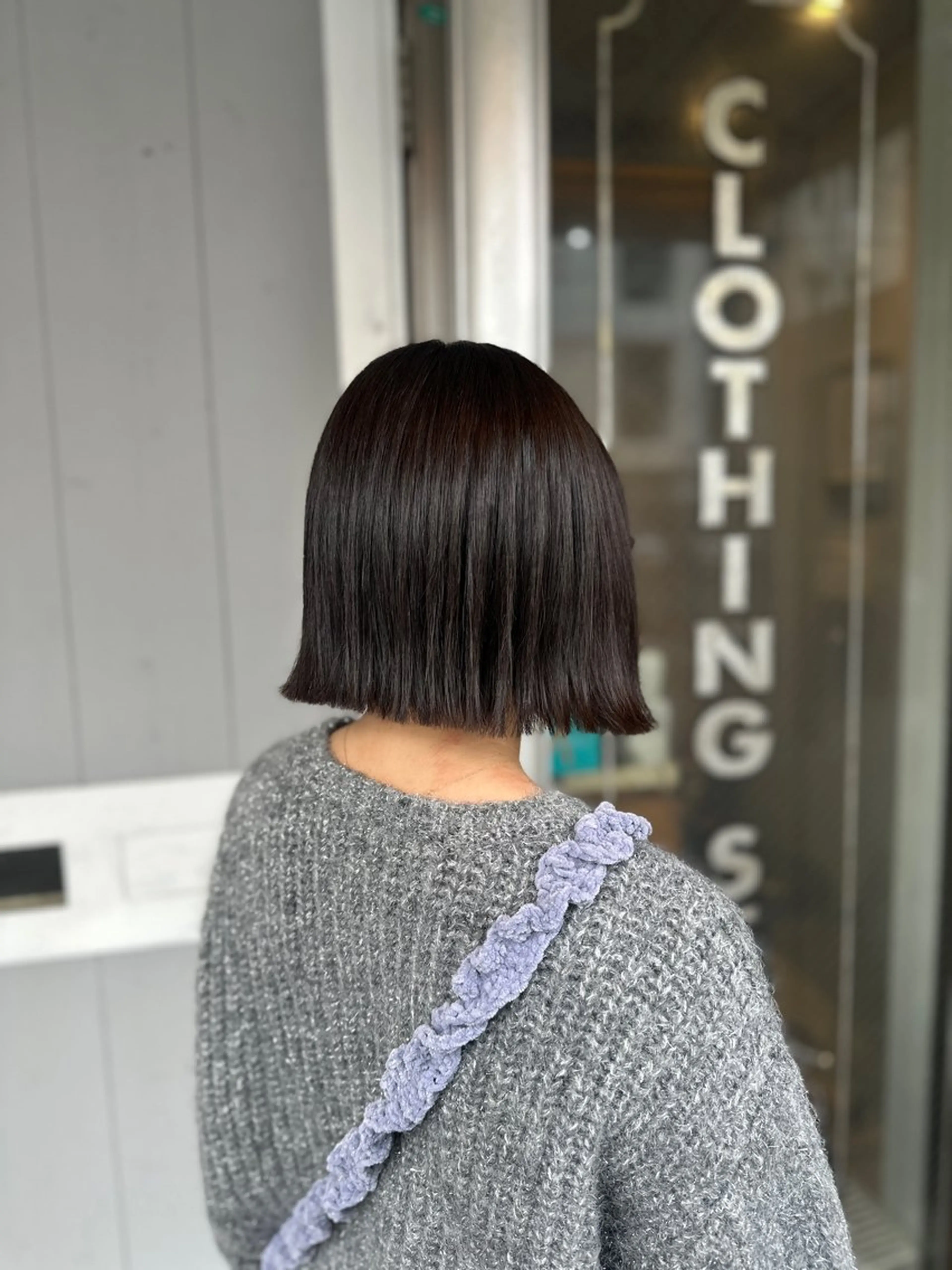 ミディアム miloc MOMOKAのヘアスタイル