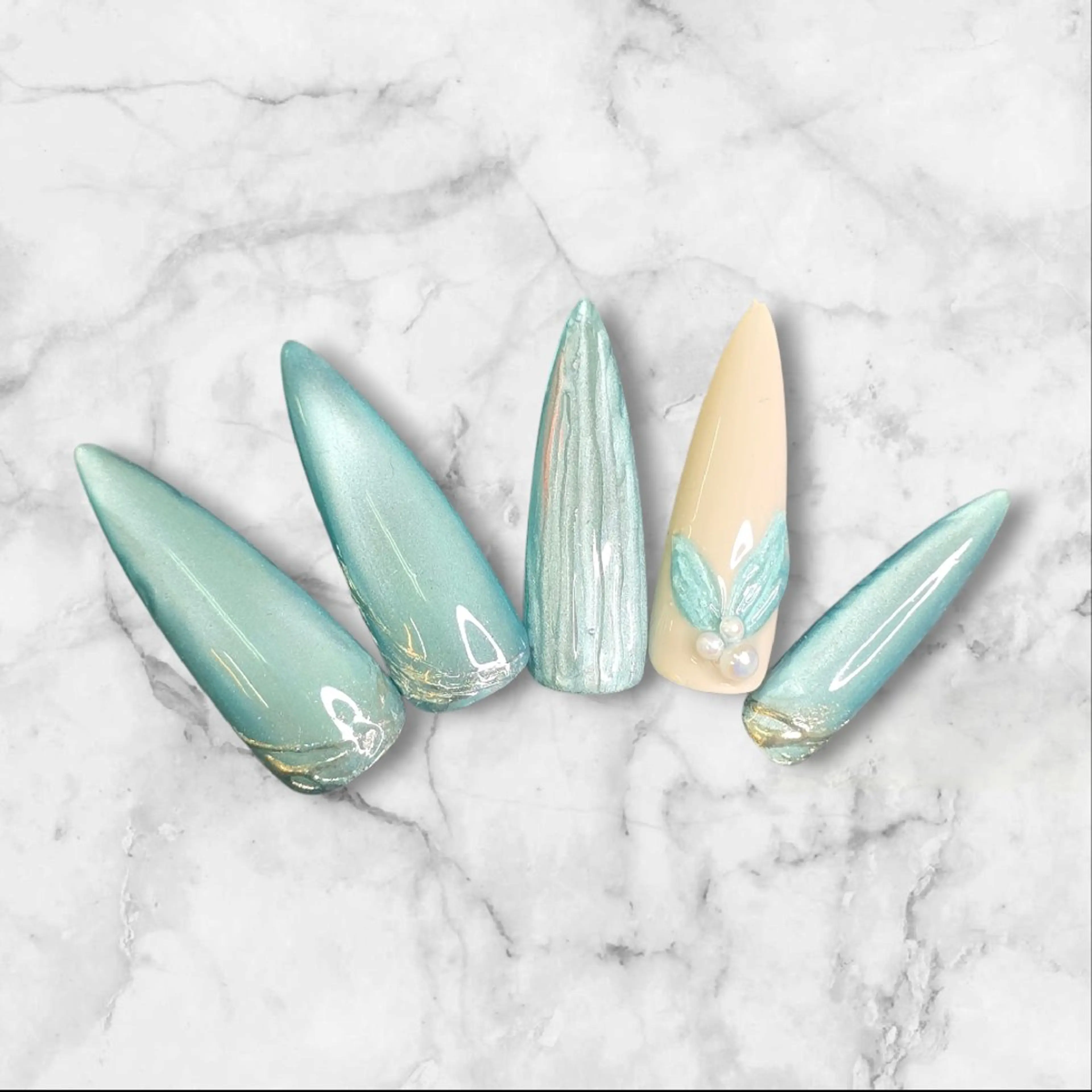 ネイル ハンドネイル minion蕨所属・minion 蕨のネイルデザイン