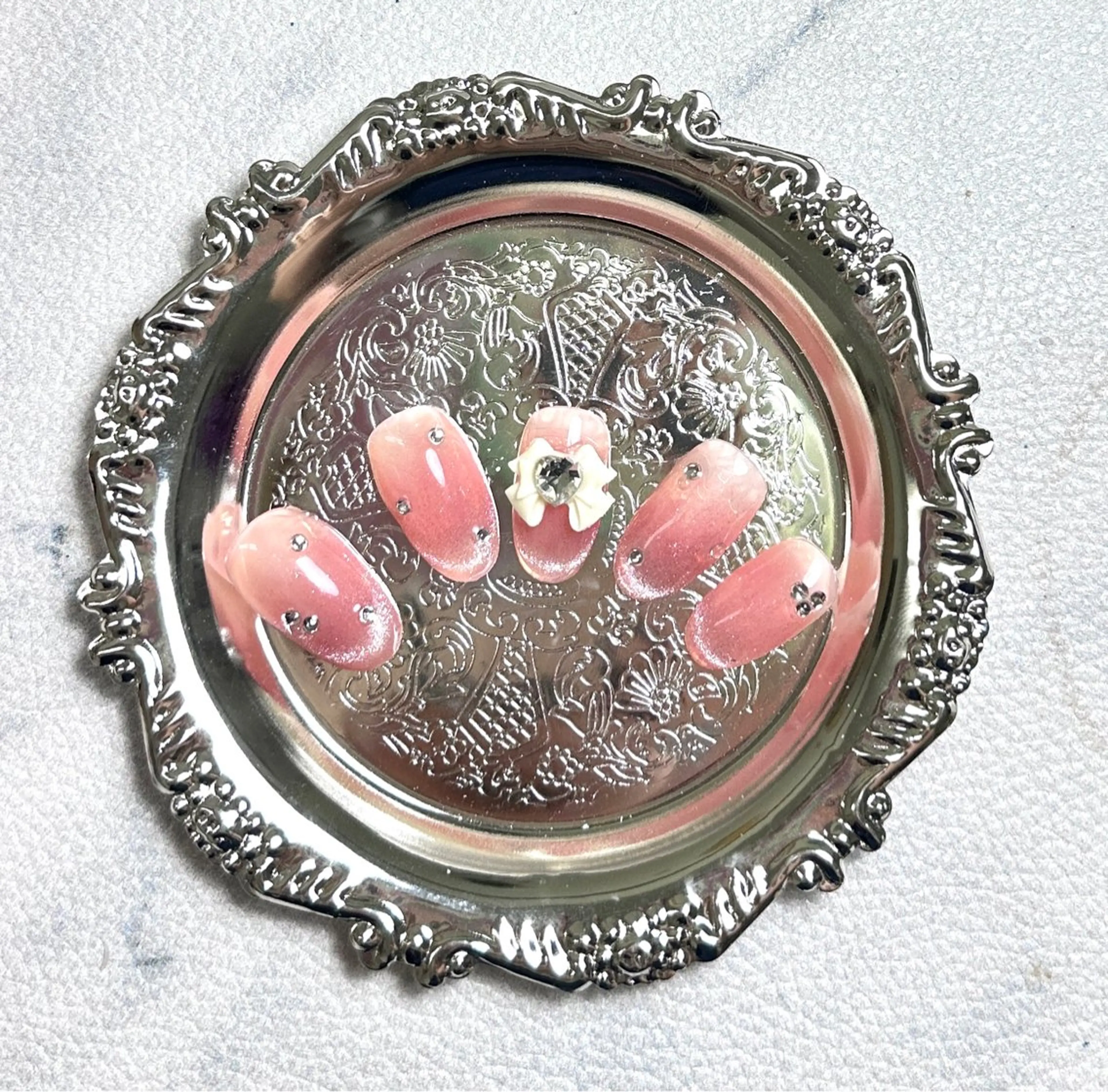 ネイル チークネイル フレンチネイル マグネットネイル マグネットフレンチ ワンホンネイル ハンドネイル Pretty Nail Salon     　(ジェル&ケア)所属・Pretty Nail Salonのネイルデザイン