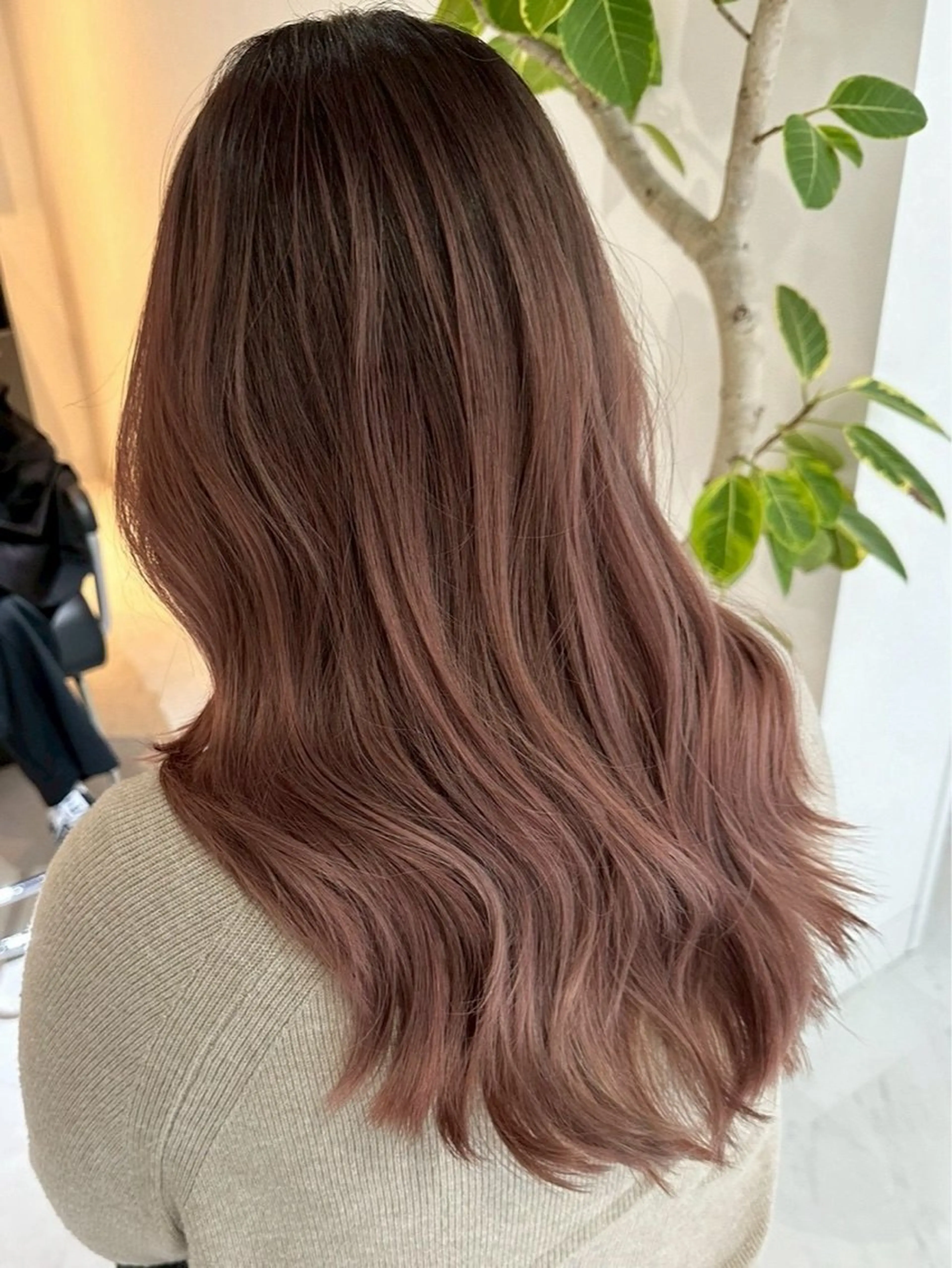 カラー ヘアカラー Stylo所属・吉川 莉央のヘアスタイル