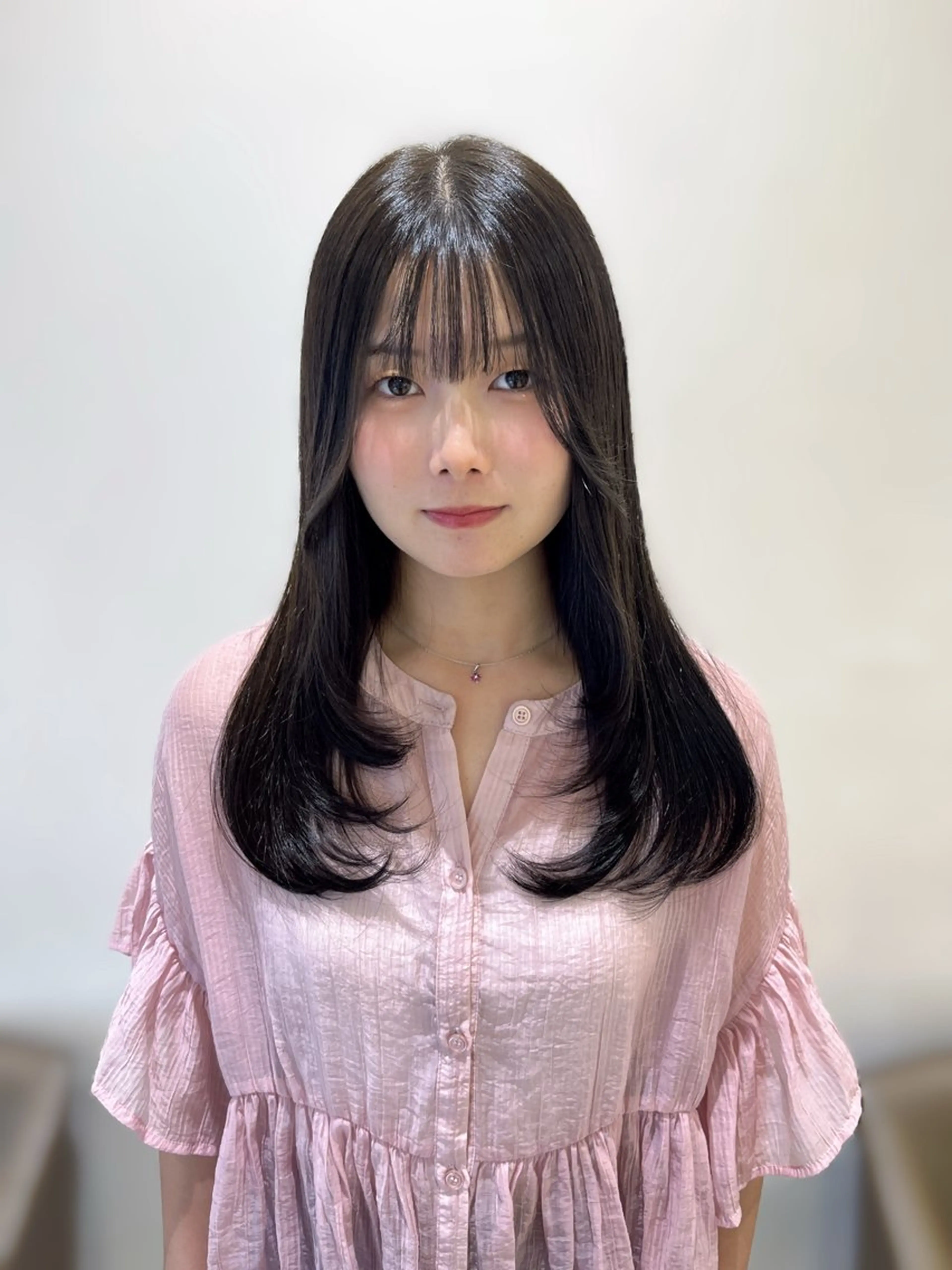 ロング 縮毛矯正 🫧オリーブカラー/ 酸性縮毛矯正銀座🫧のヘアスタイル