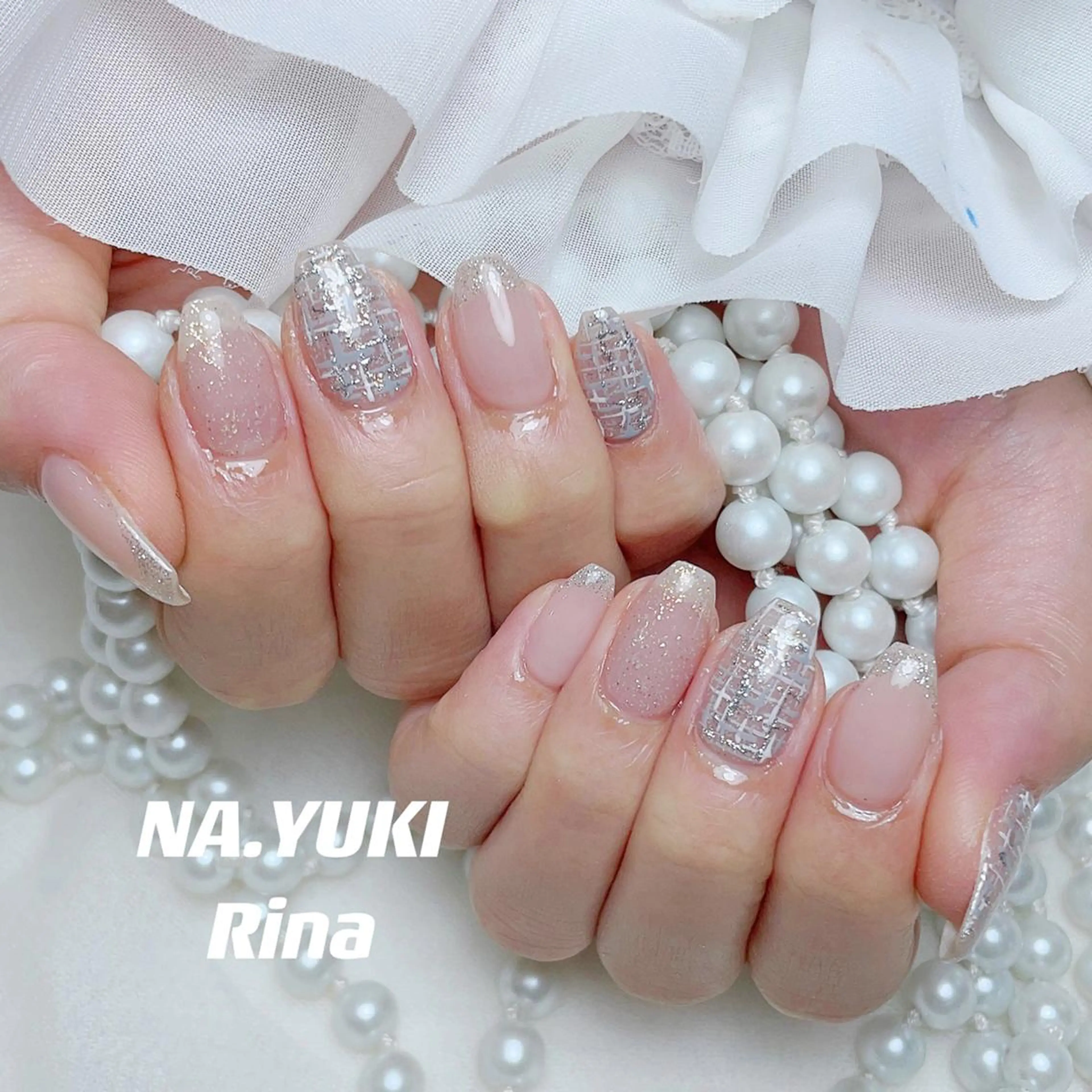 ネイル 🦋 Queenieのネイルデザイン