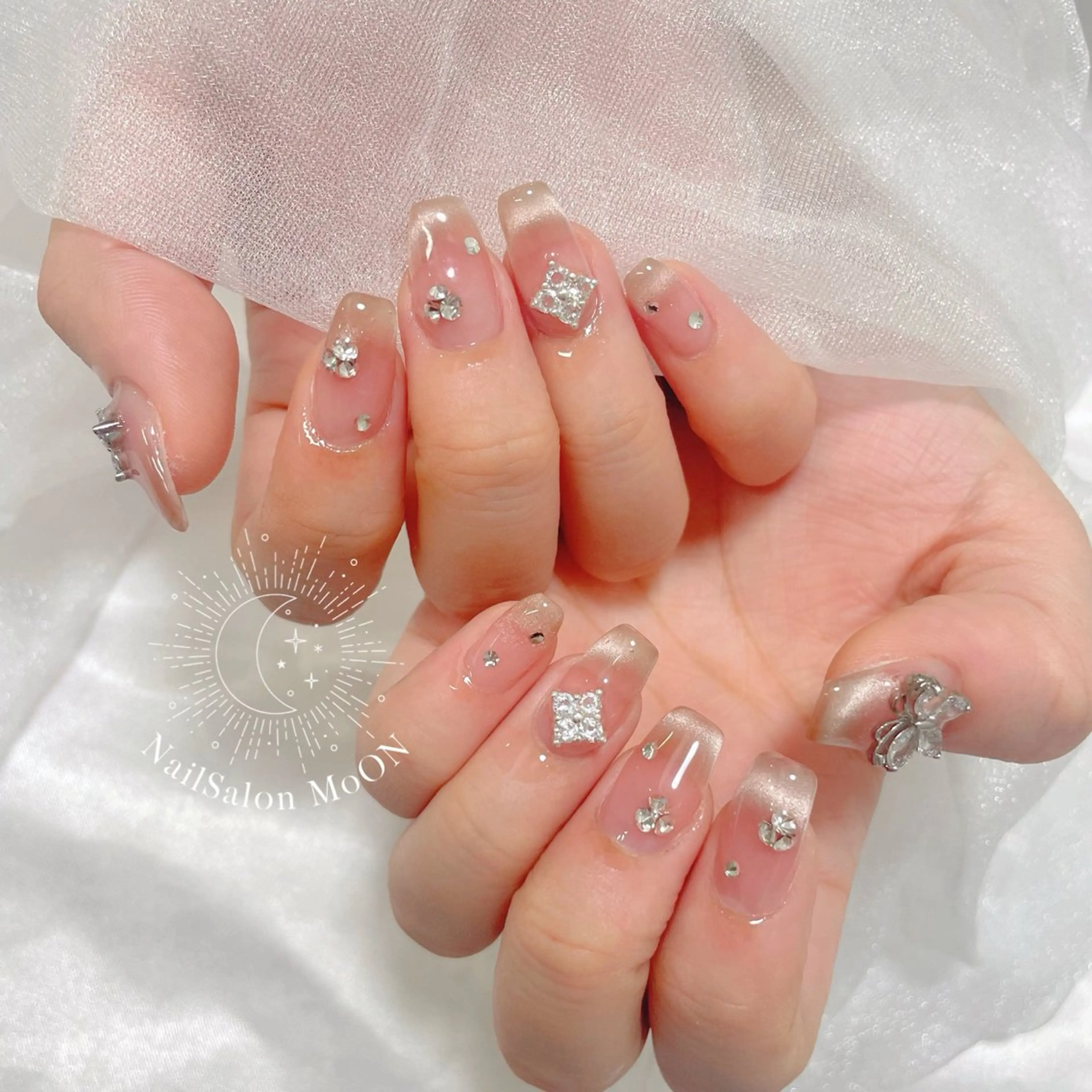 ネイル ハンドネイル ハンドケア MoON...❤︎ MeGuのネイルデザイン