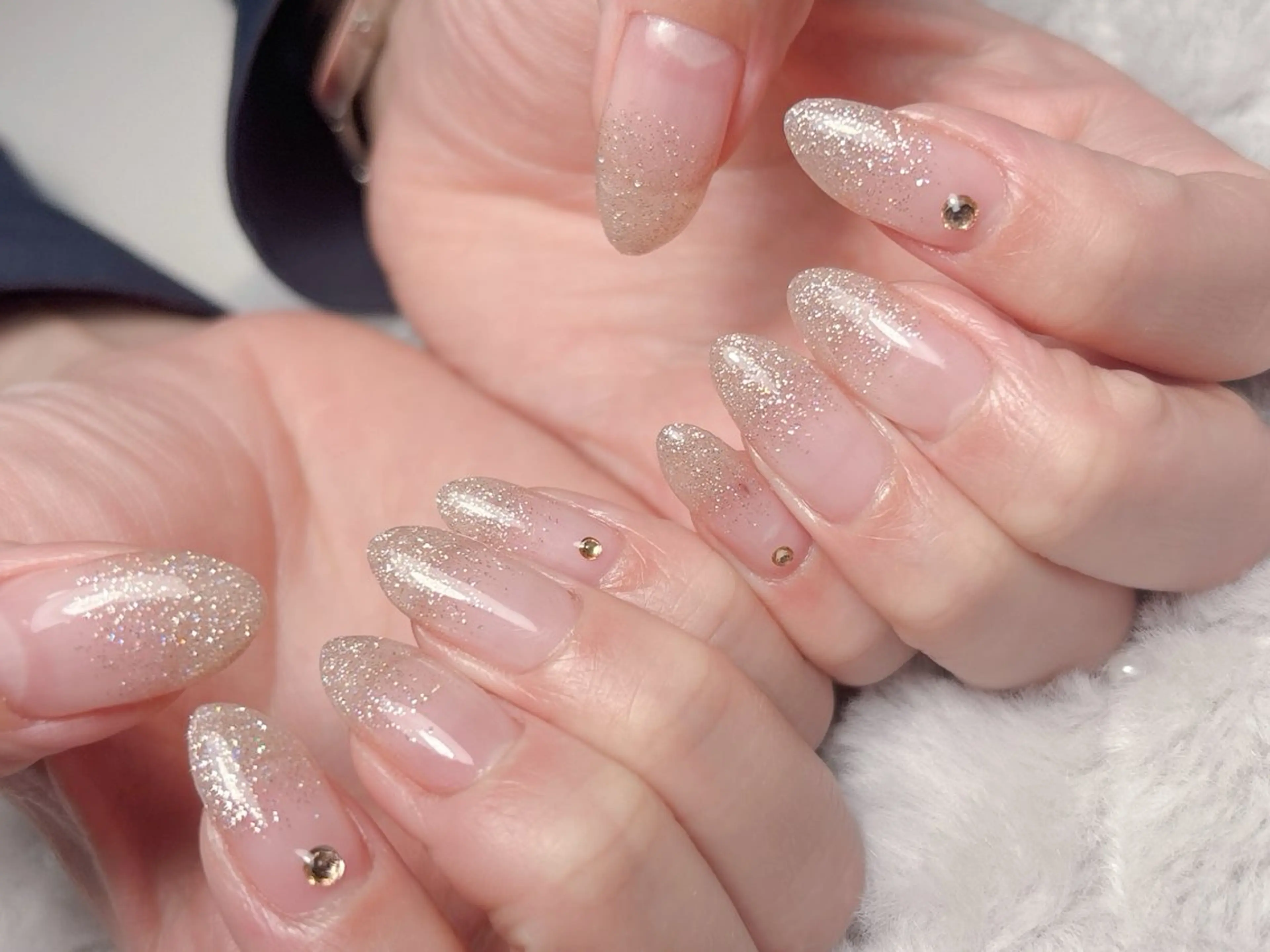 ネイル フラッシュネイル グラデーション キラキラネイル ロングネイル シンプルネイル ネイル&耳つぼサロン　はるちゃんち所属・ネイル&耳つぼサロン はるちゃんちのネイルデザイン