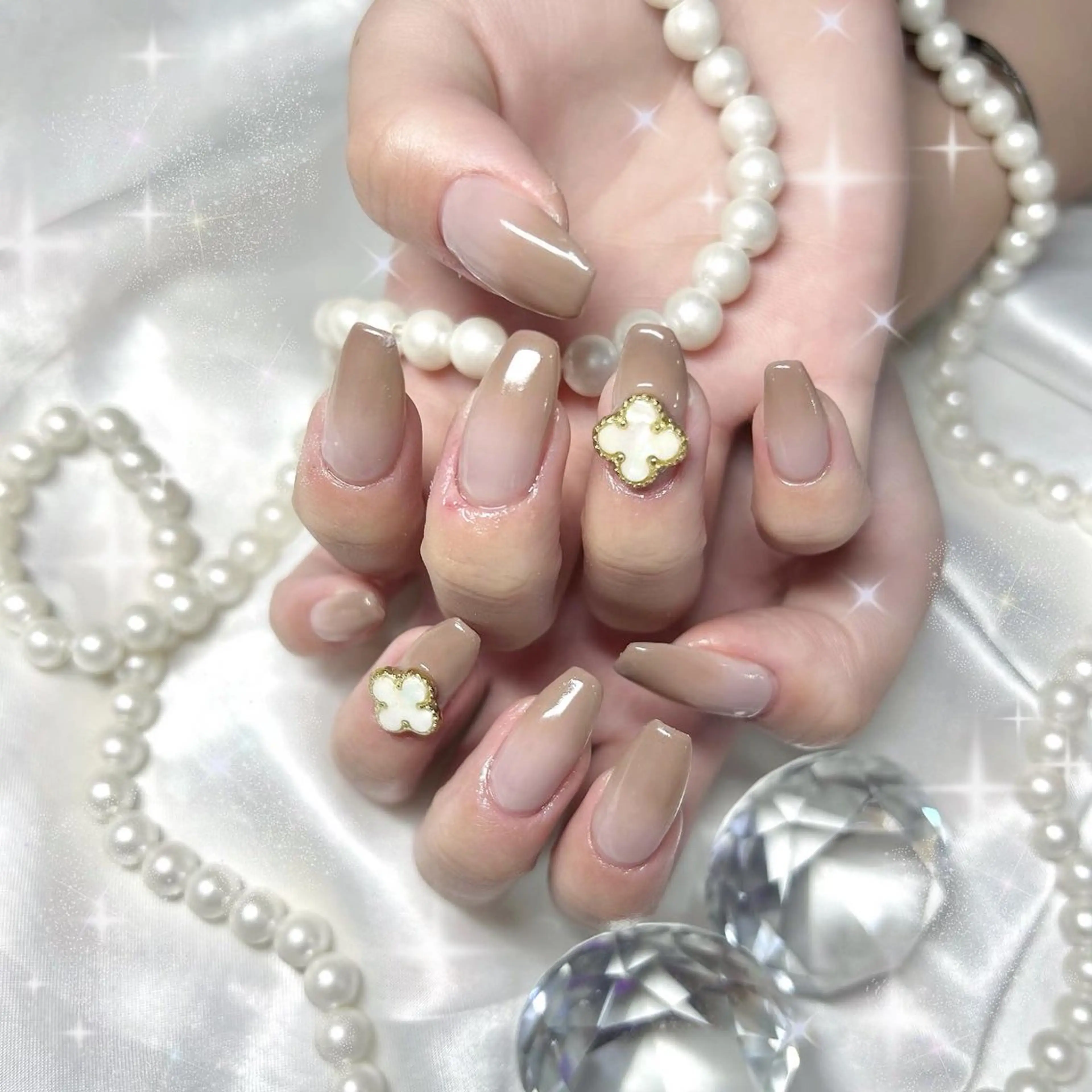 ネイル élu by Noriko 前原のネイルデザイン