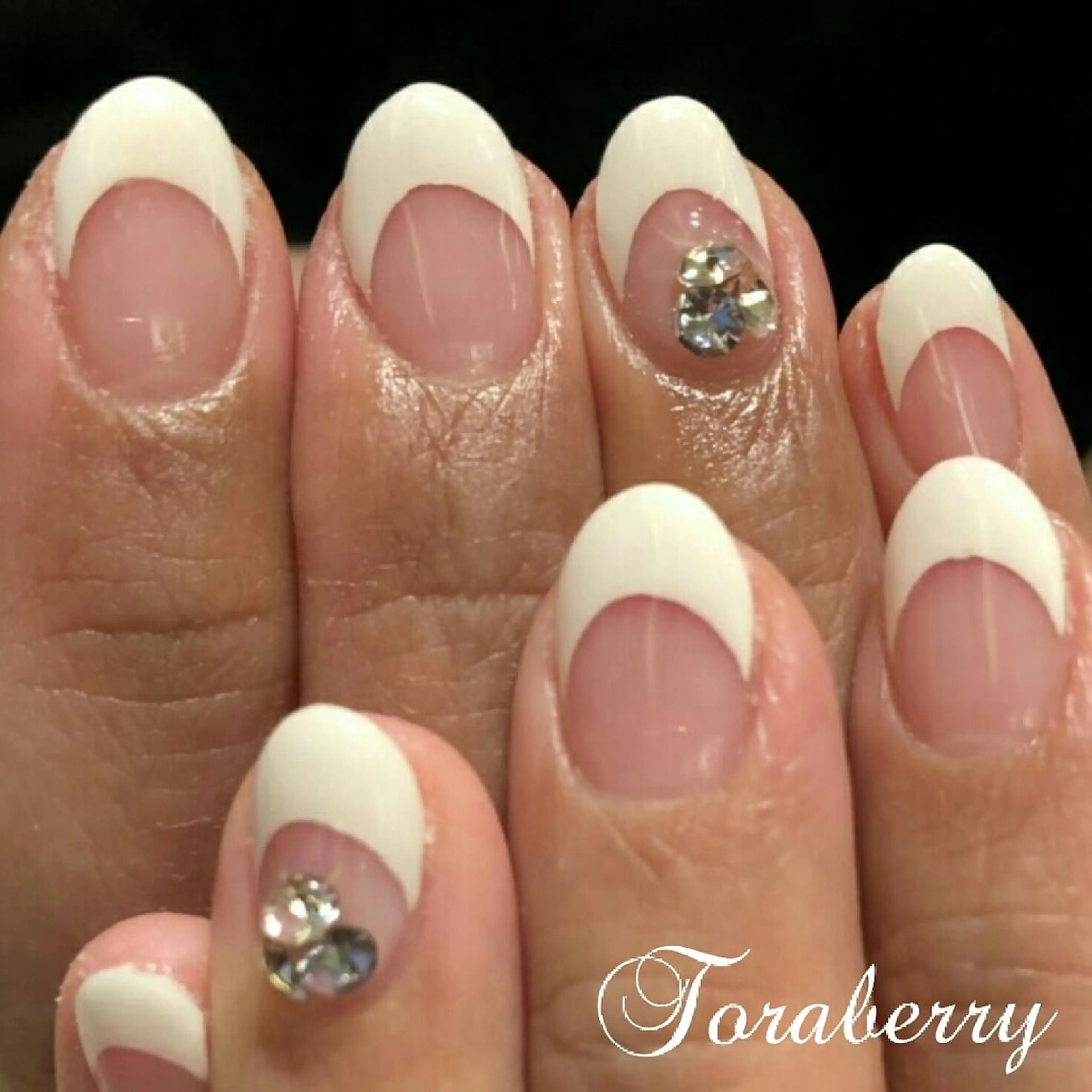 ネイル フレンチネイル ハンドネイル ネイリスト なつみのネイルデザイン